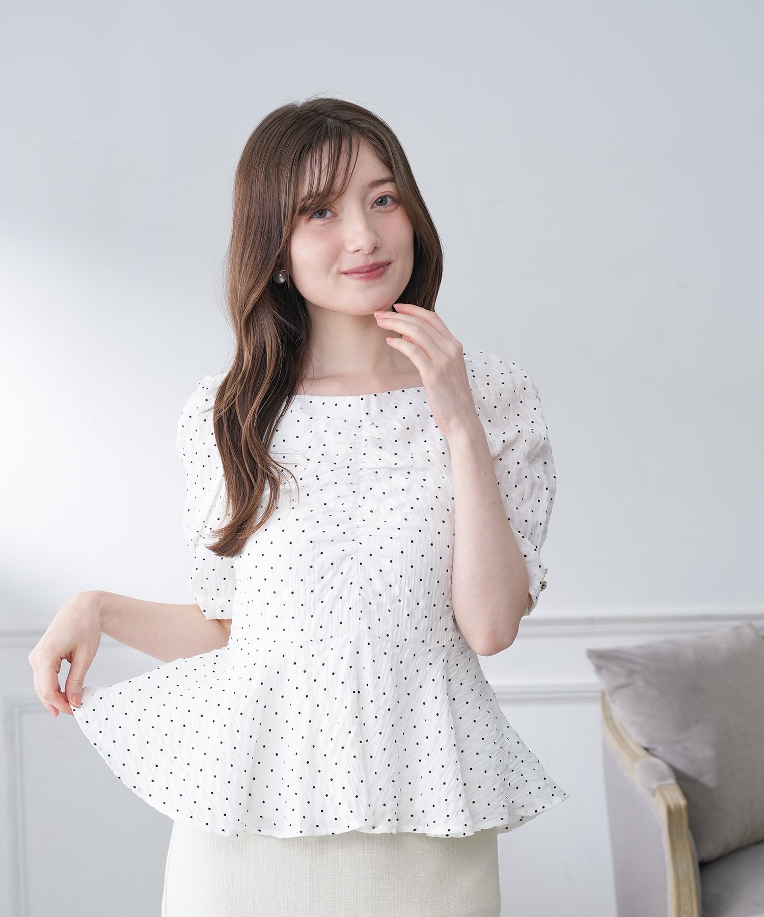 ホワイト　model：163　着用サイズ：M