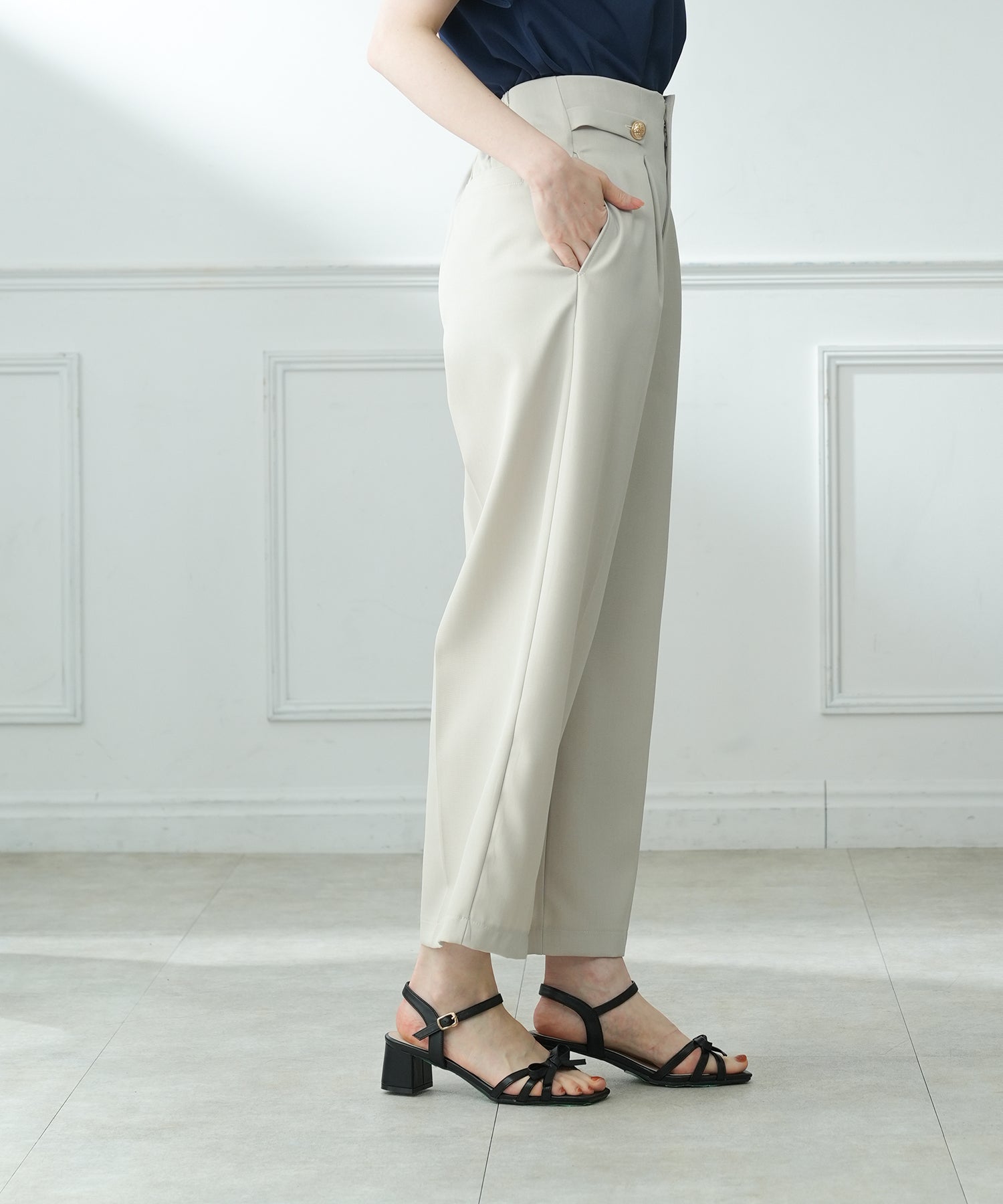 ベージュ　model：163　着用サイズ：M