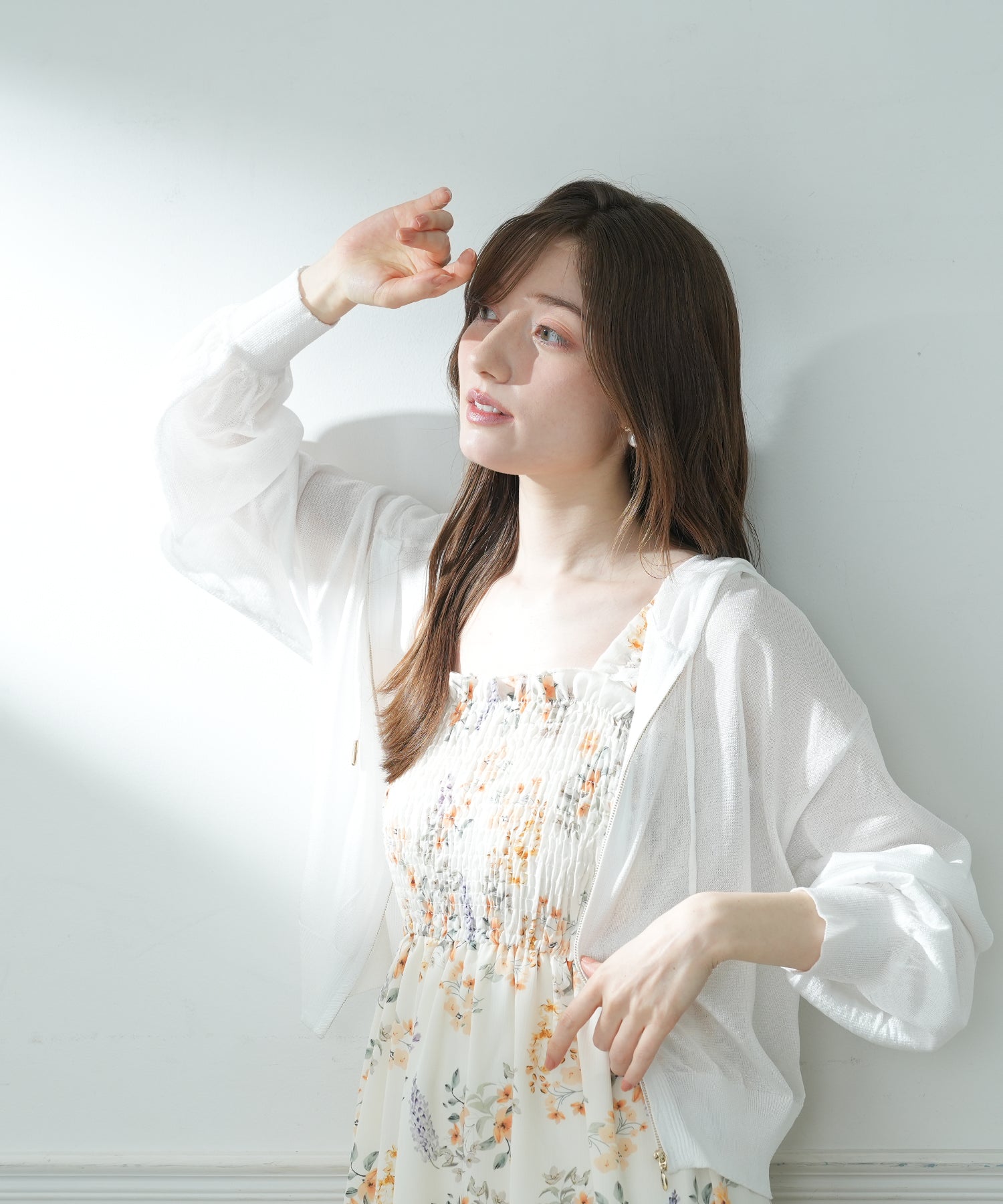 ホワイト　model:163　着用サイズ：M