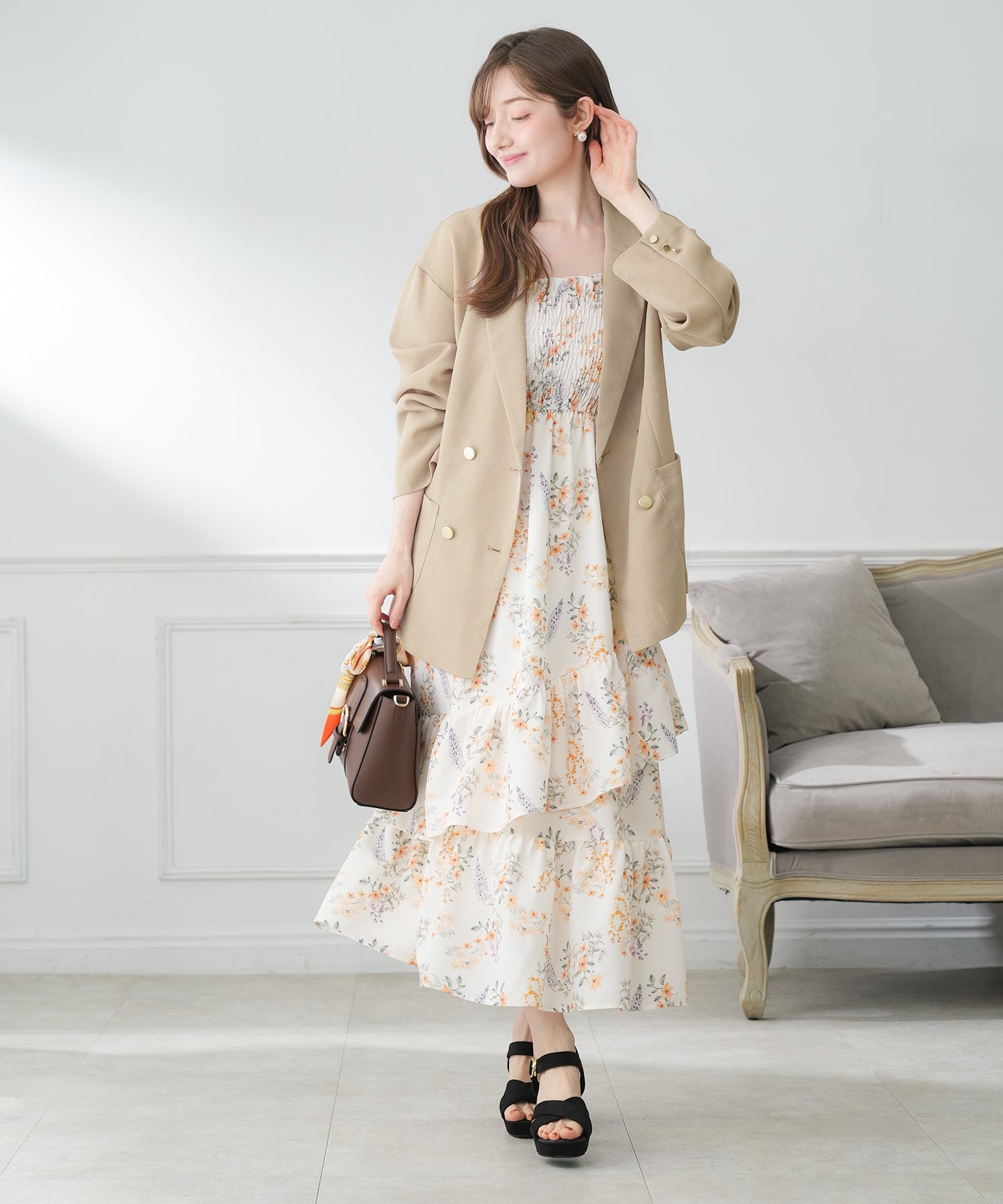 ベージュ　model：163　着用サイズ：M