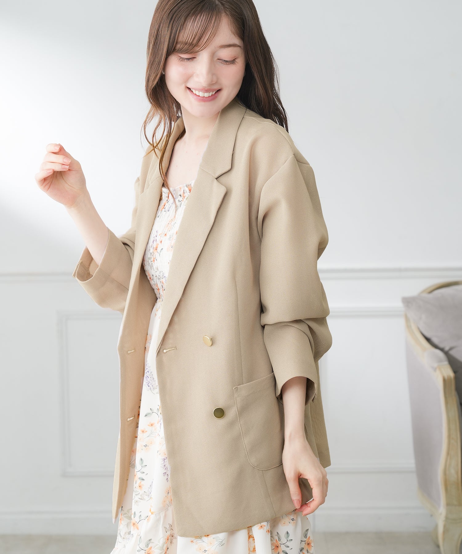 ベージュ　model：163　着用サイズ：M