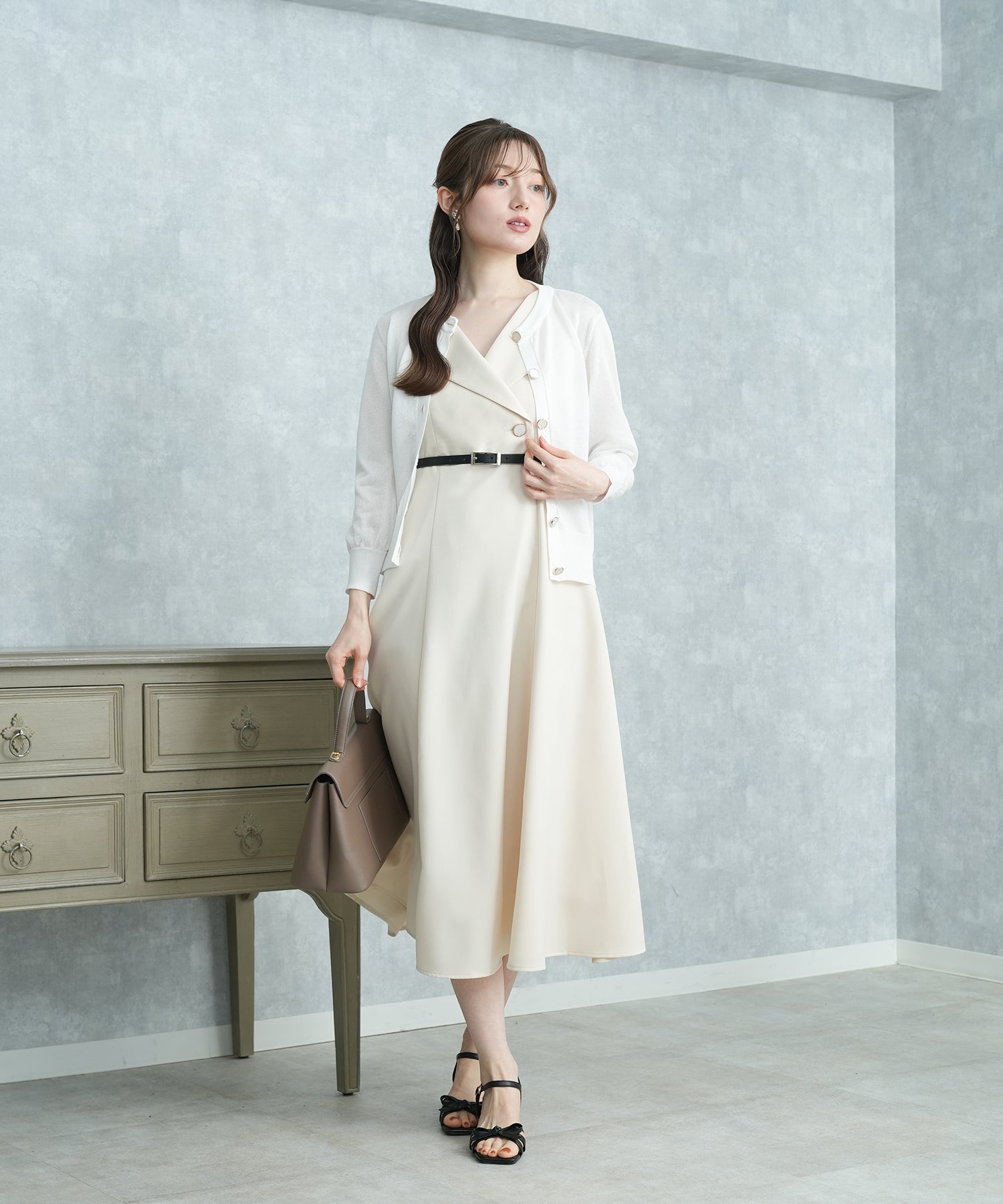 ホワイト　MODEL：163　着用サイズ：M