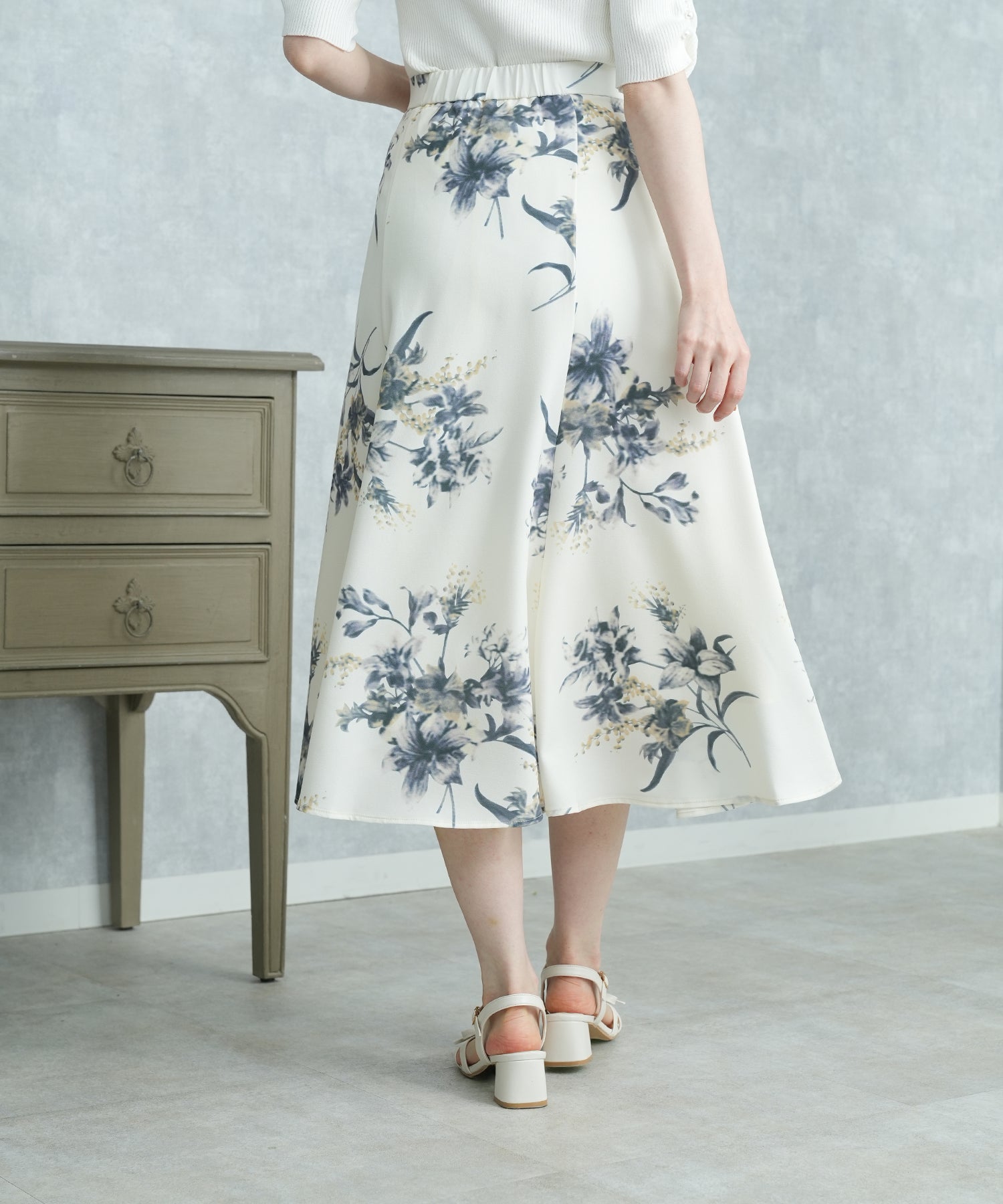 イエロー　model:163　着用サイズ：M