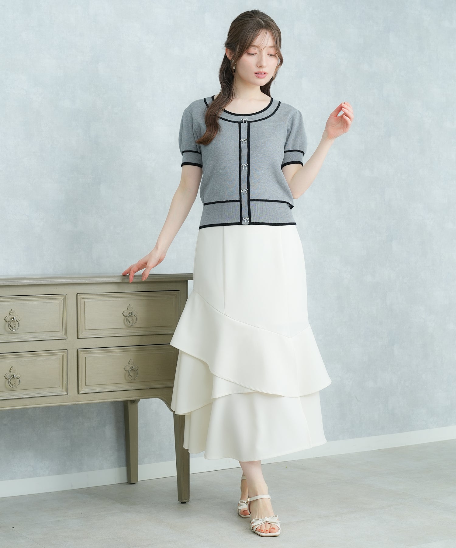 ライトグレー　model:163cm  着用サイズ：M