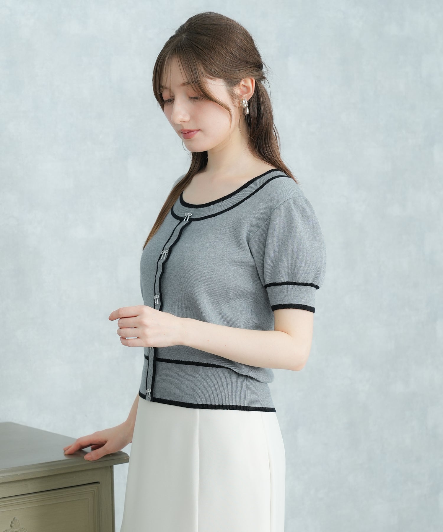 ライトグレー　model:163cm  着用サイズ：M