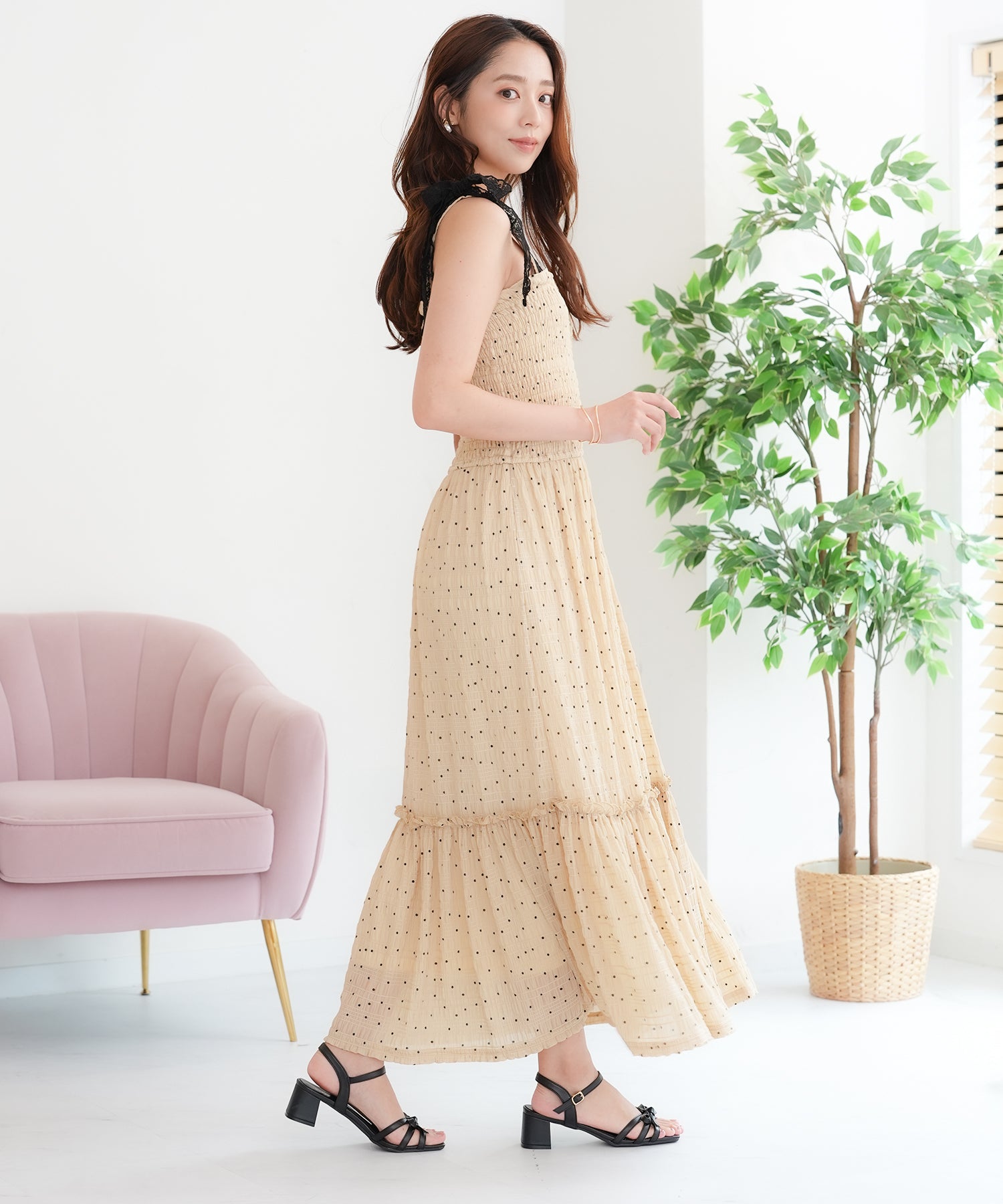 ベージュ　model：165　着用サイズ：M