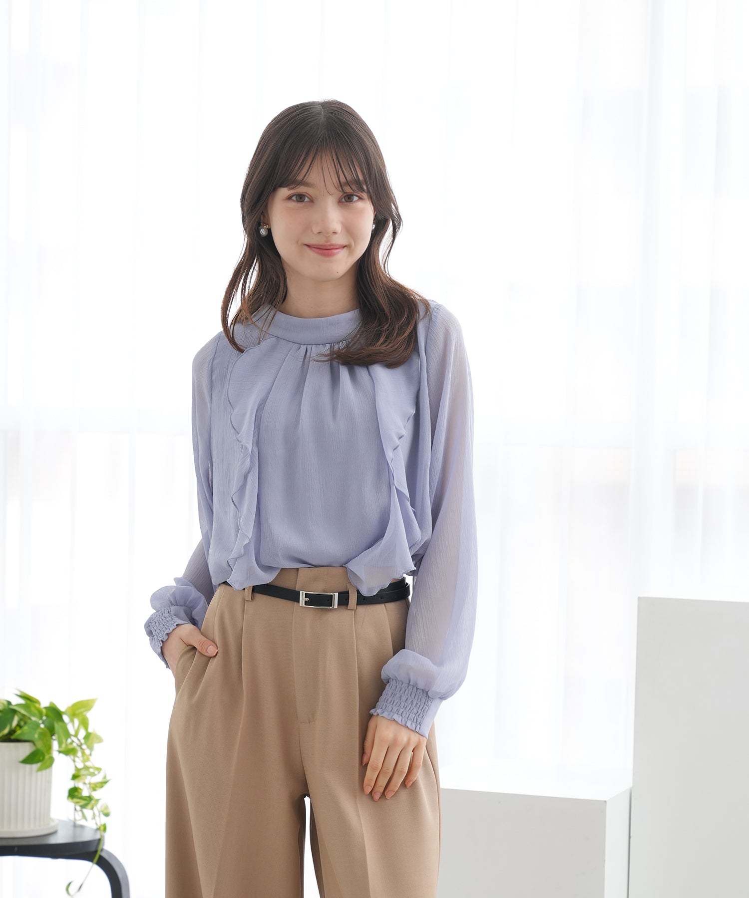 ラッフルフリルブラウス