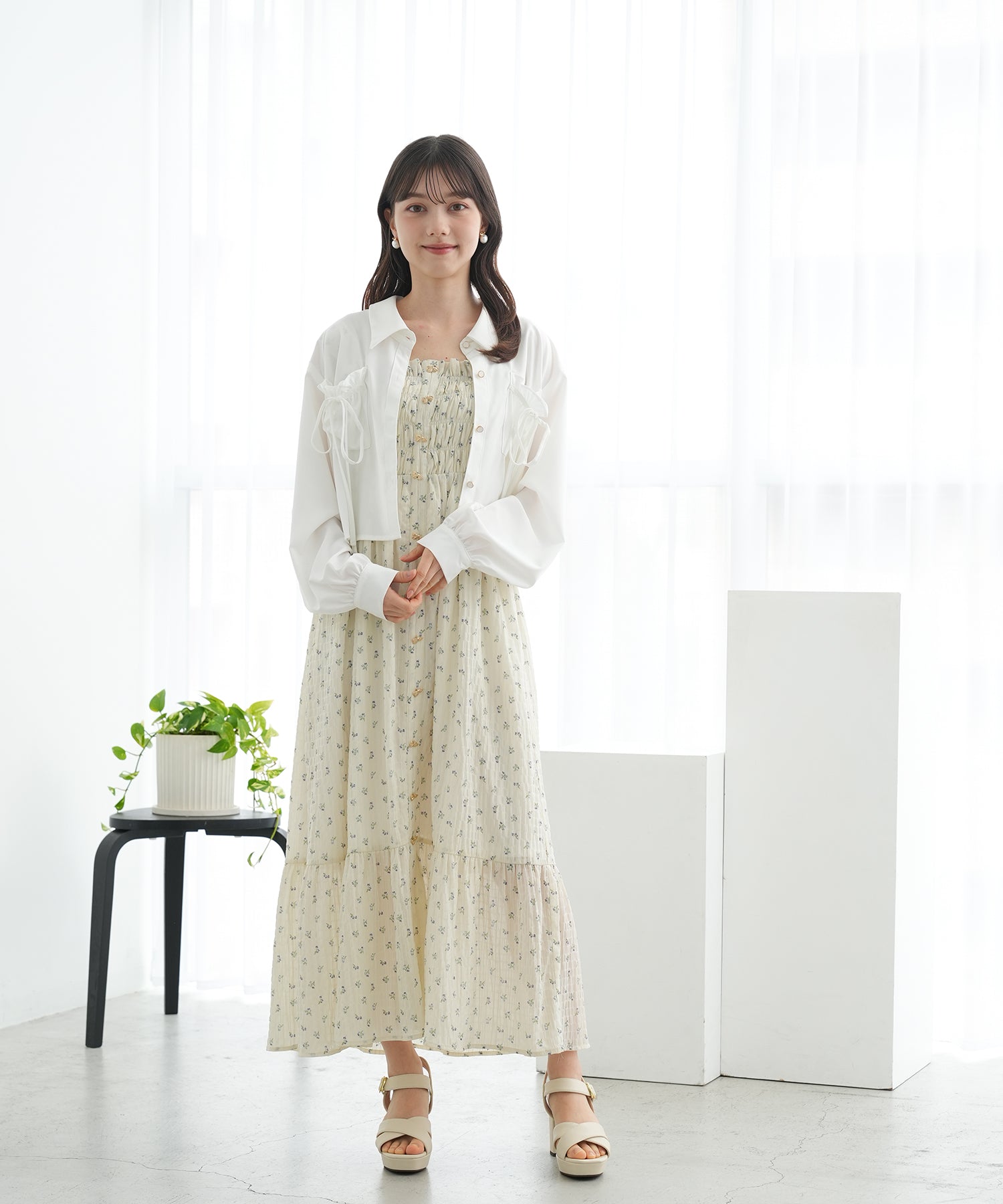 ホワイト　model：158　着用サイズ：M