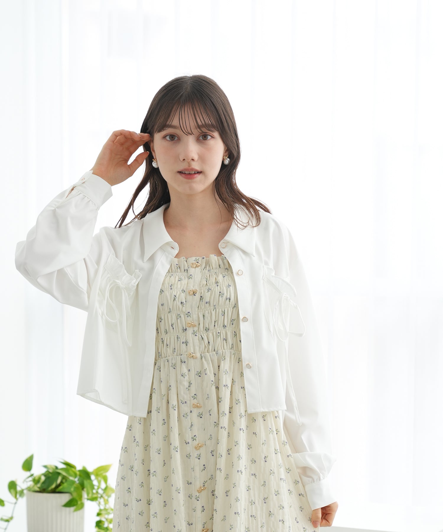ホワイト　model：158　着用サイズ：M