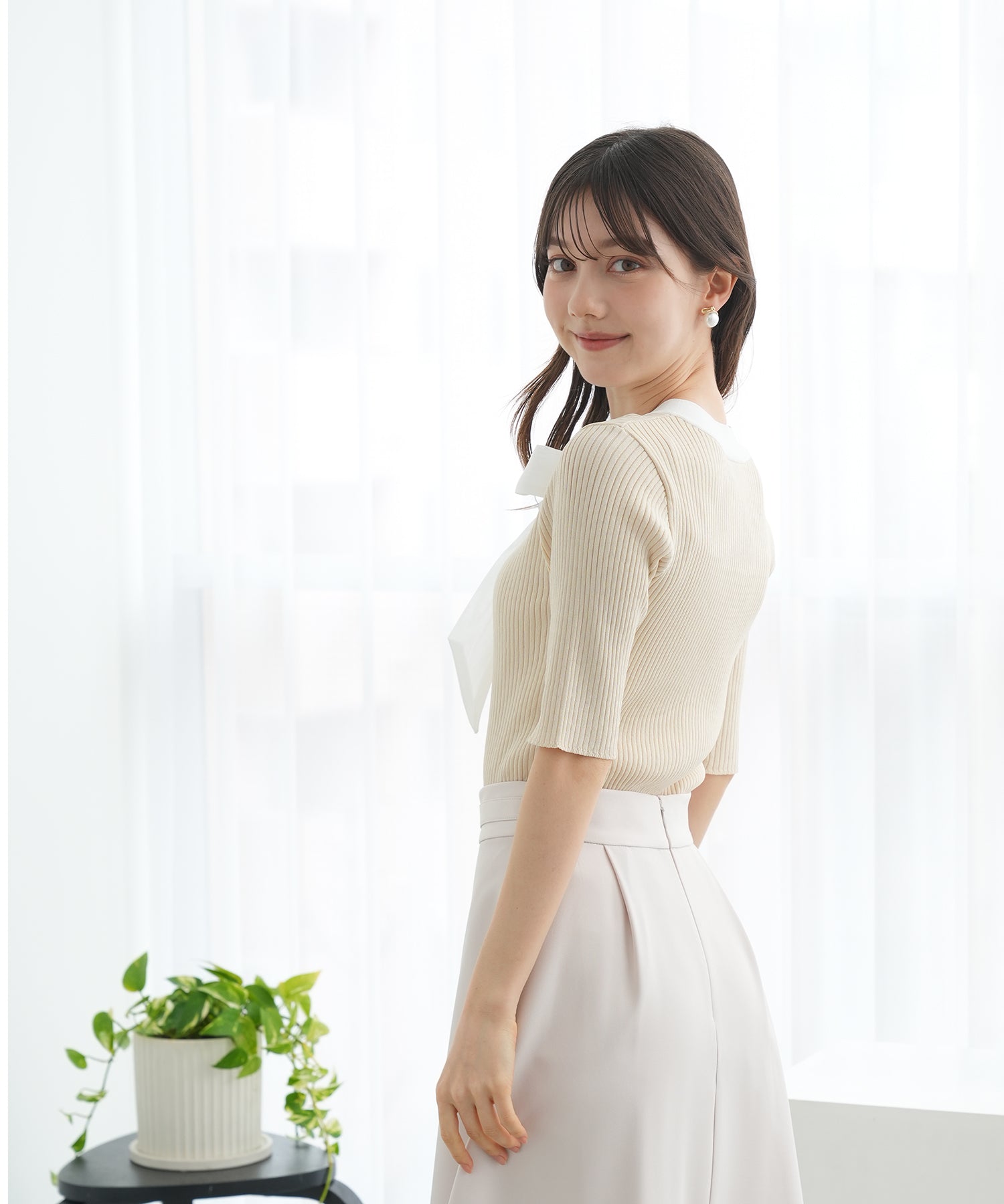 ベージュ　model：158　着用サイズ：M