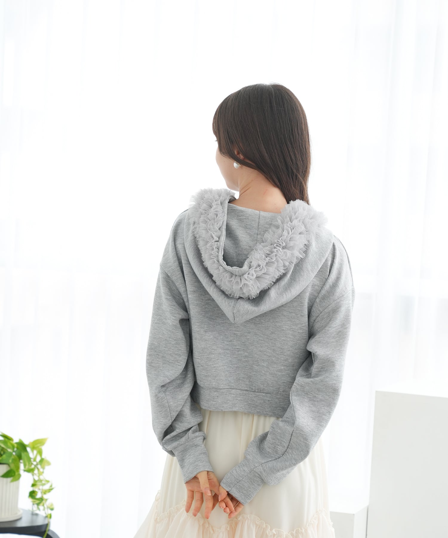 ライトグレー　model：158　着用サイズ：M