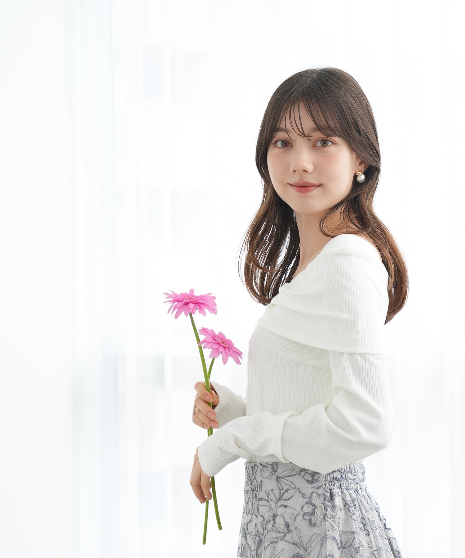 ホワイト　model：158　着用サイズ：M