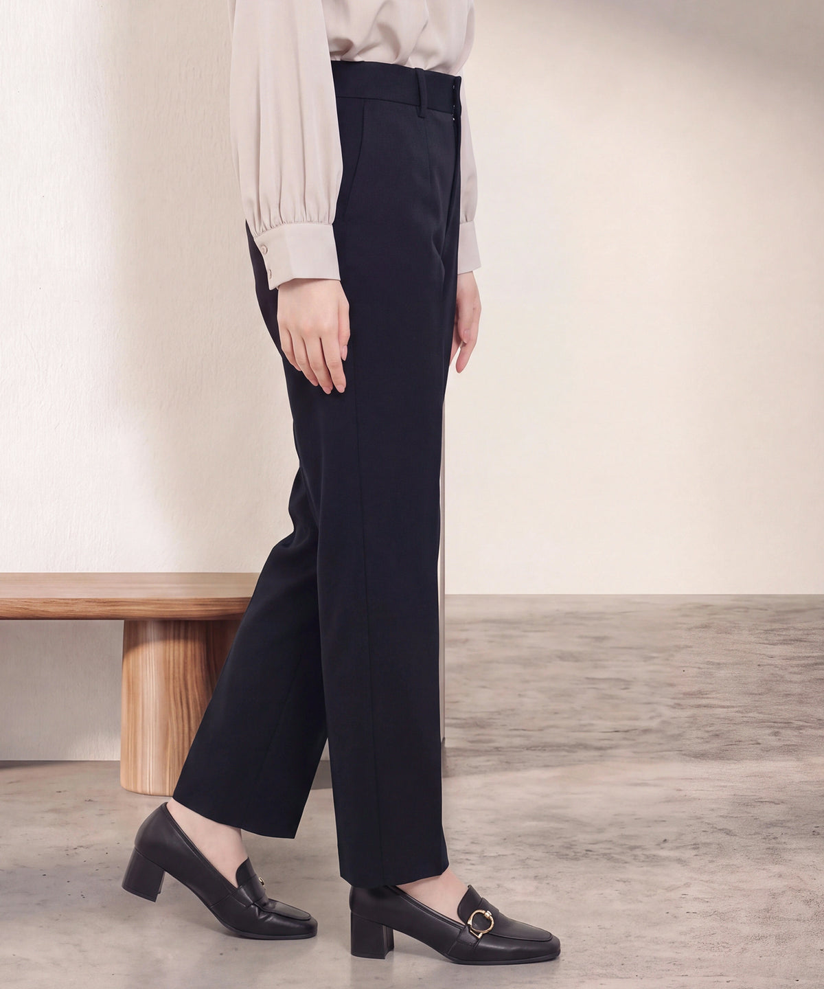 ネイビー(AI画像) model：160cm 着用サイズ：M
