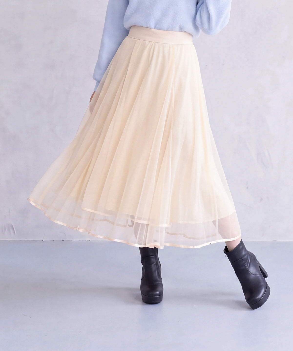 アイボリー(AI画像)model：160ｃｍ　着用サイズ：Ｍ