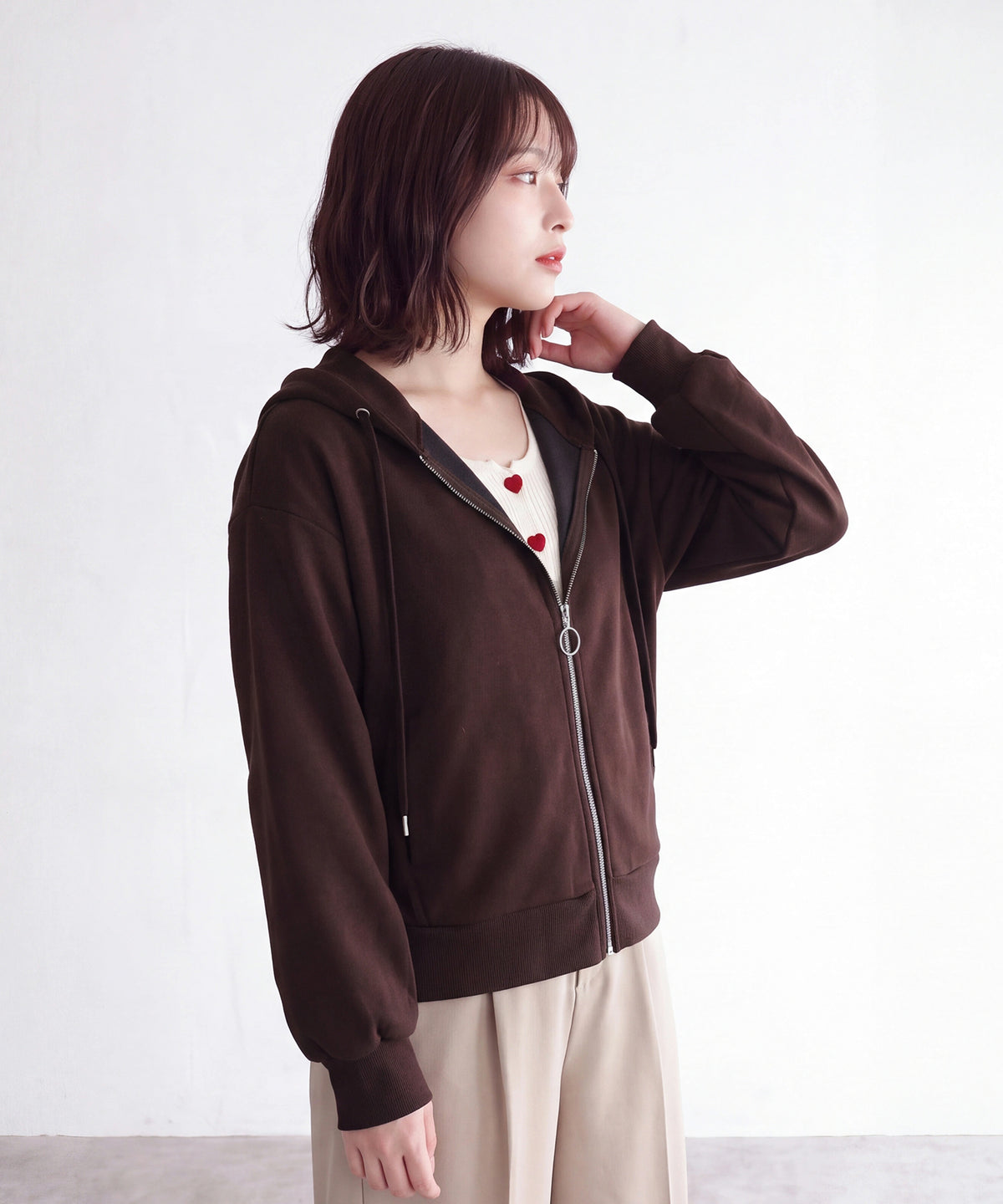 ブラウン(AI画像) model:160cm 着用サイズ: M