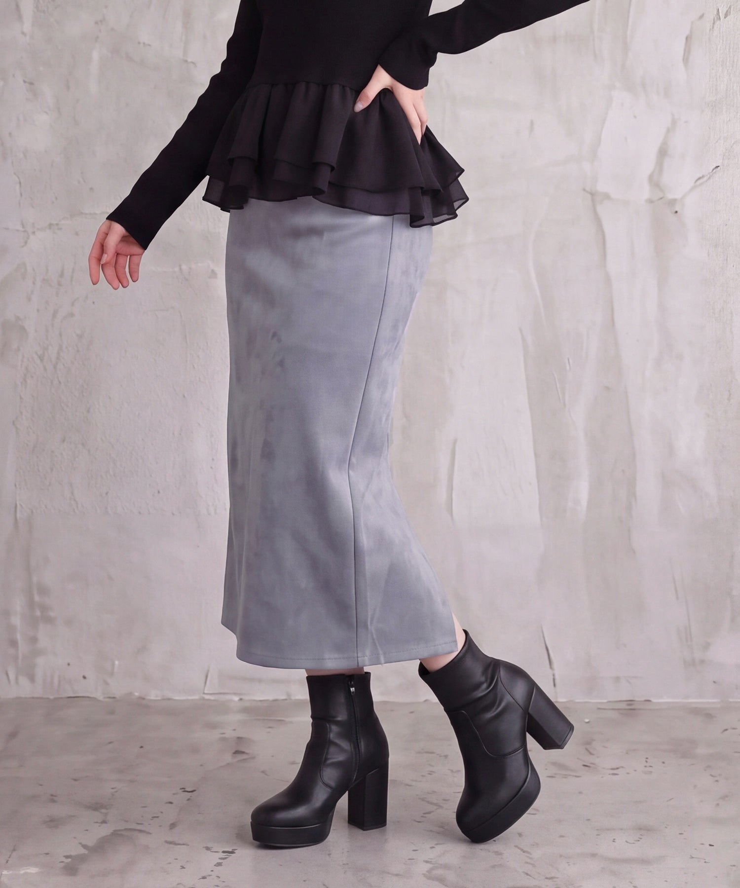 ダスティーブルー(AI画像)　model：160cm　着用サイズ：M