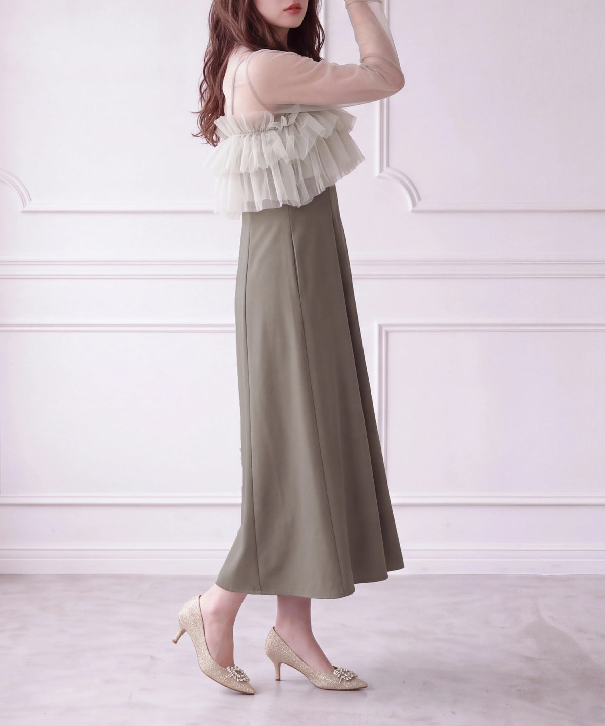 オリーブ(AI画像)　model：160　着用サイズ：S