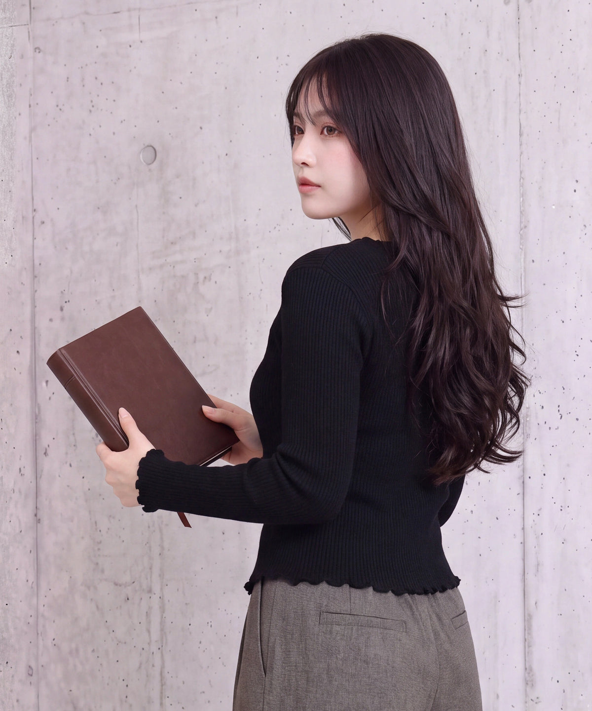ブラック(AI画像)　model：160　着用サイズ：M