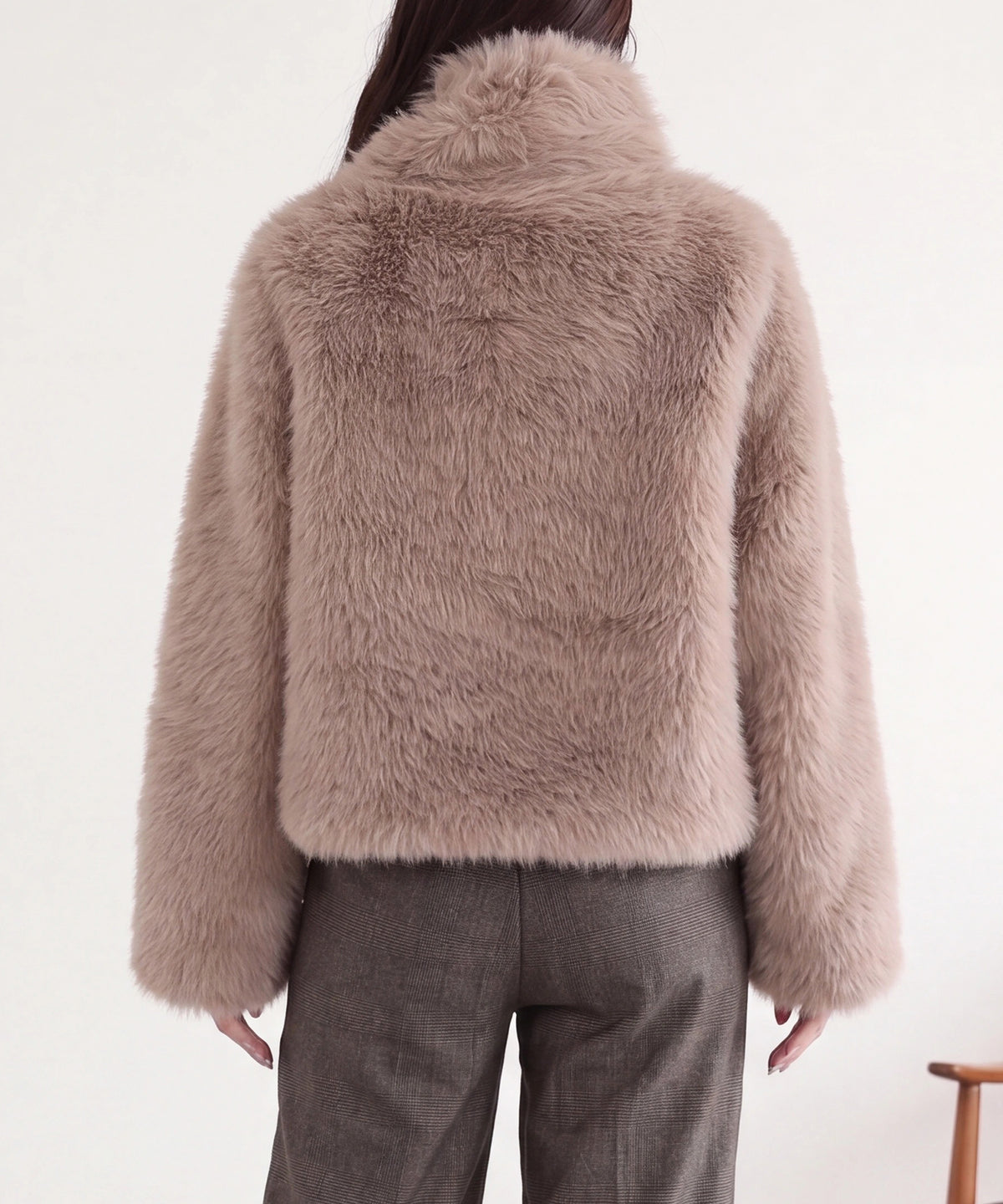 モカ(AI画像)　model：160　着用サイズ：M