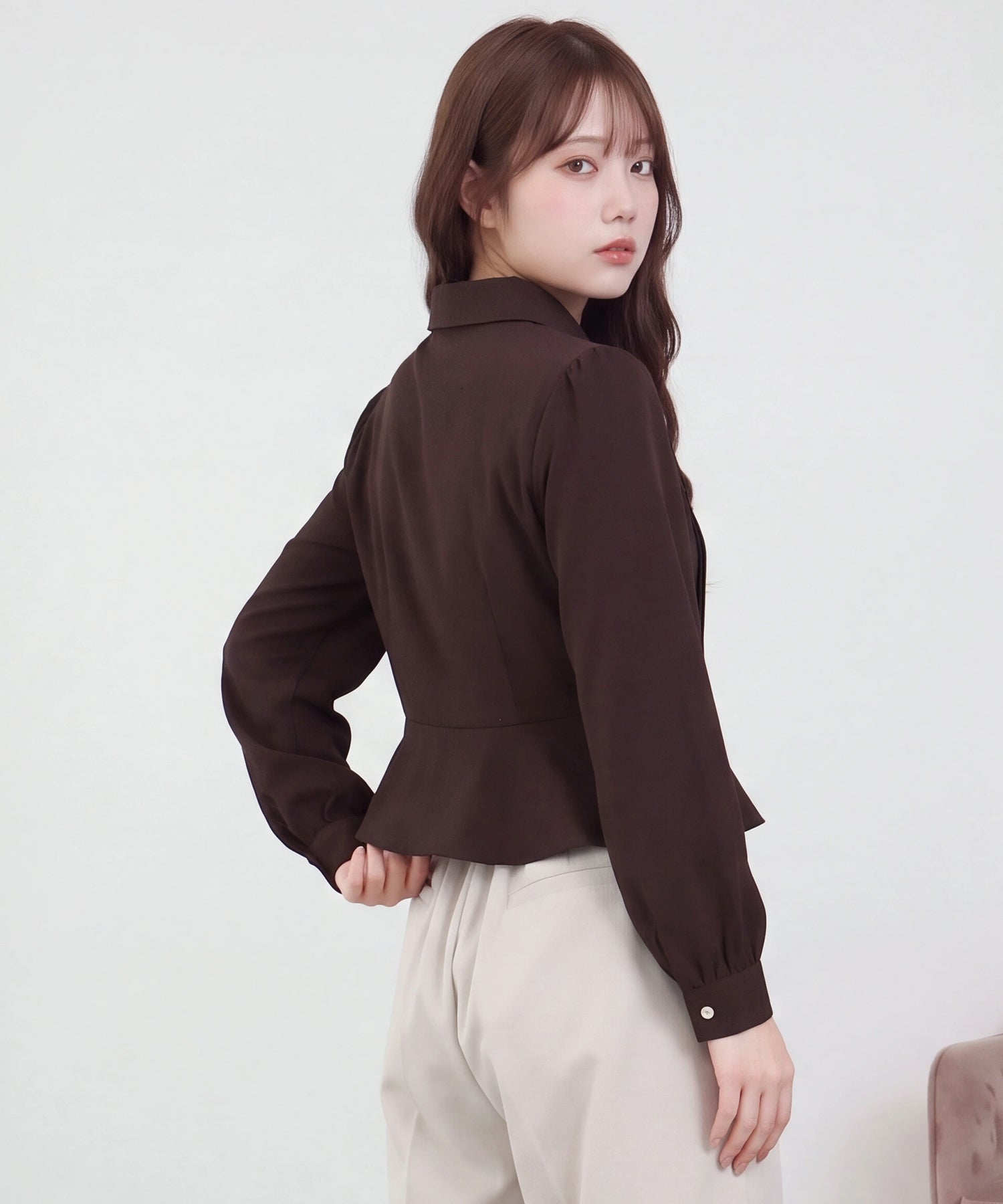 ブラウン(AI画像)　model：160　着用サイズ：M