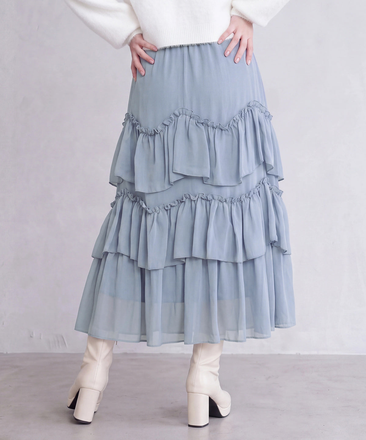 ライトグレー(AI画像)model：160cm　着用サイズ：M