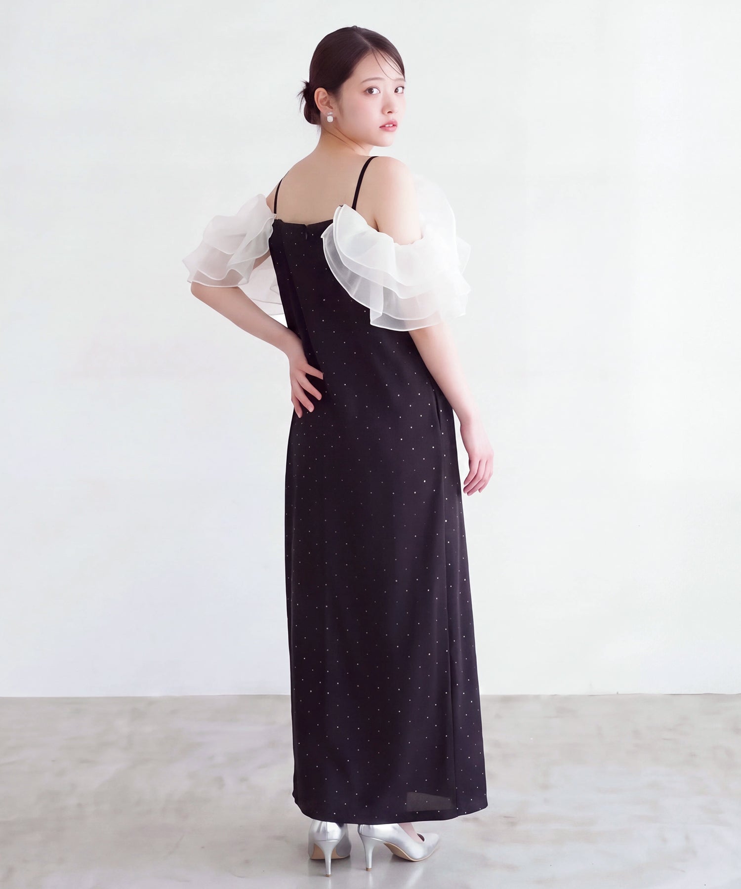 ブラック(AI画像)　model：160　着用サイズ：M