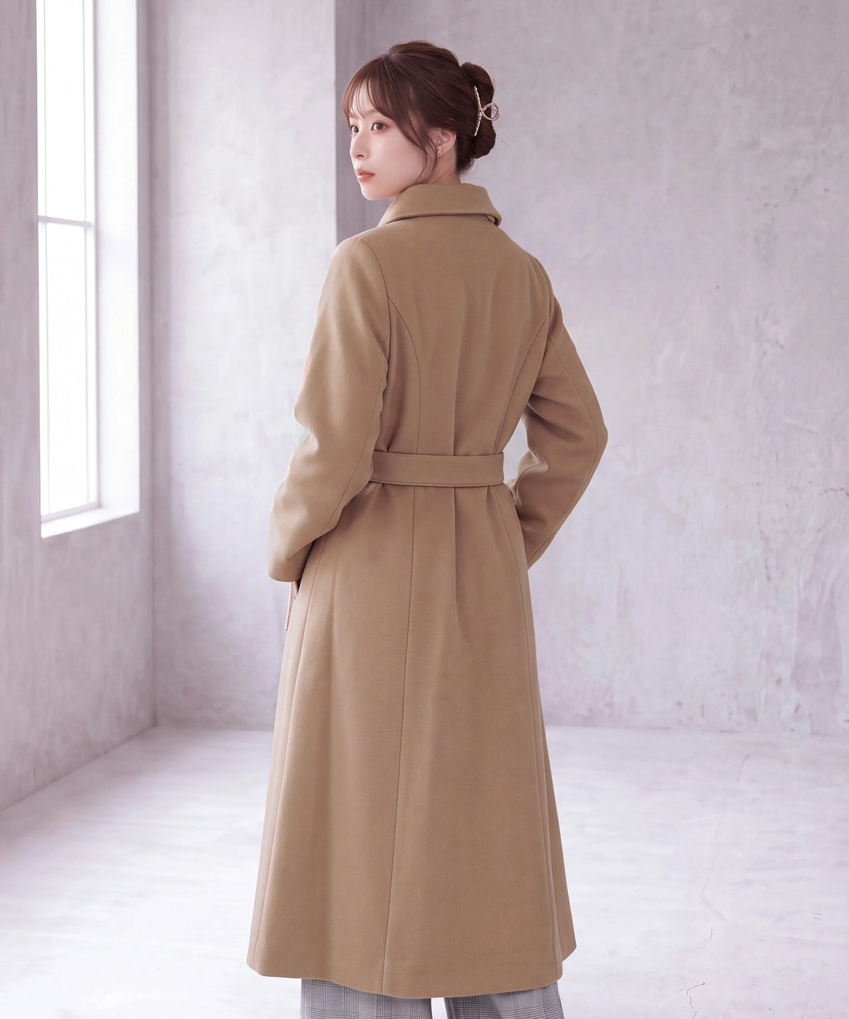 ベージュ(AI画像)　model：160cm　着用サイズ：M