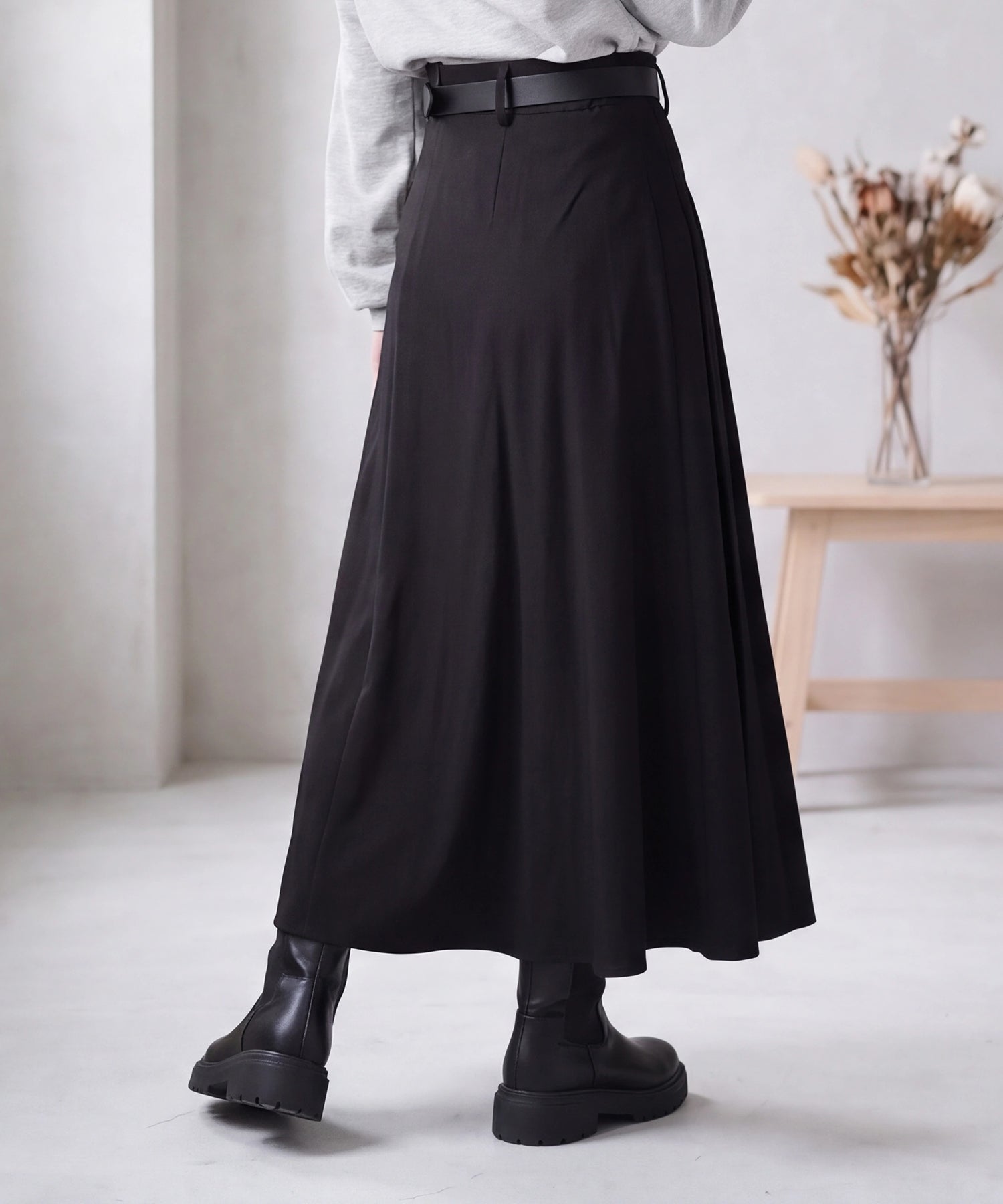 ブラック(AI画像)　model：160　着用サイズ：M