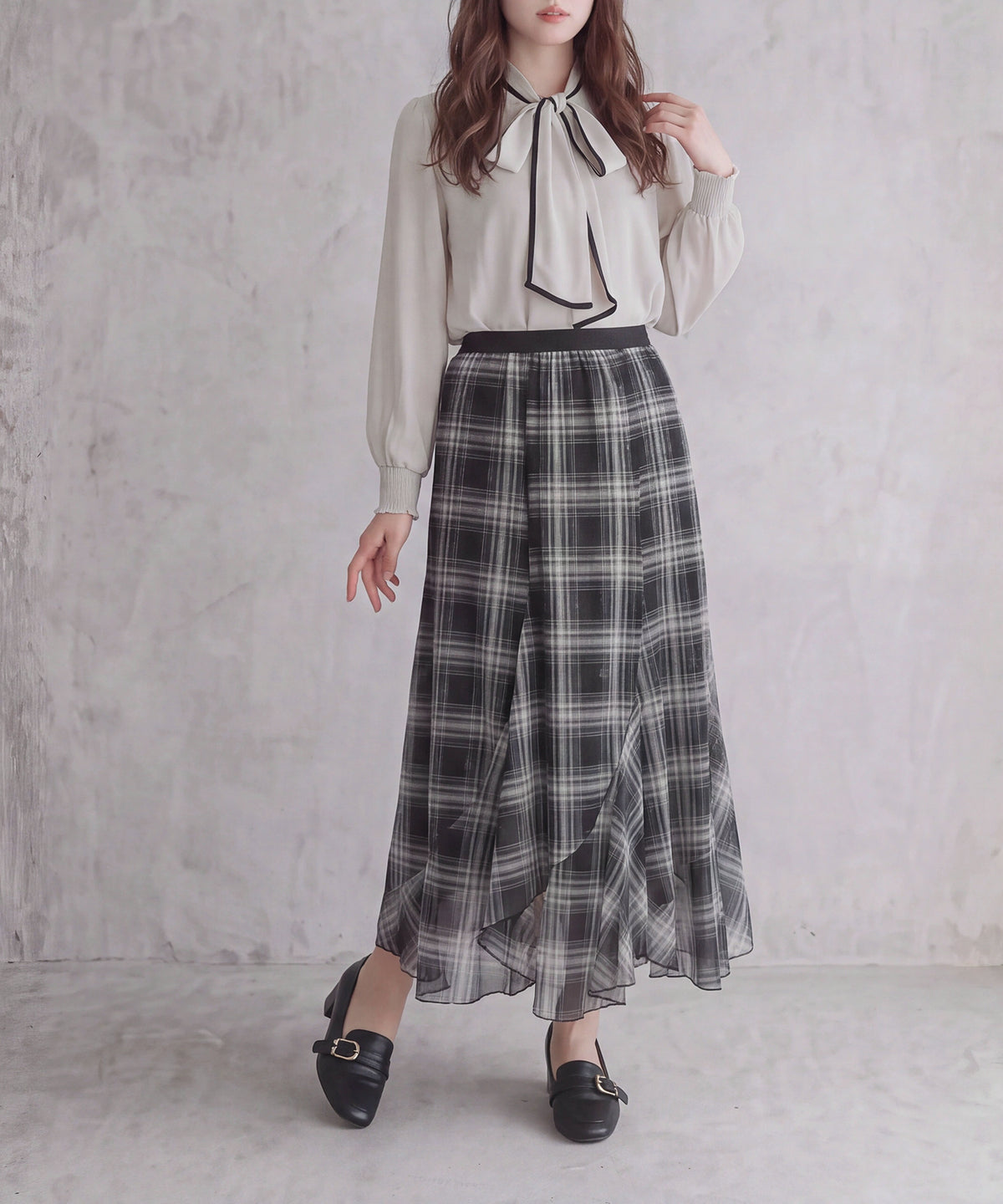 グレージュ model：160cm　着用サイズ：M (AI画像)