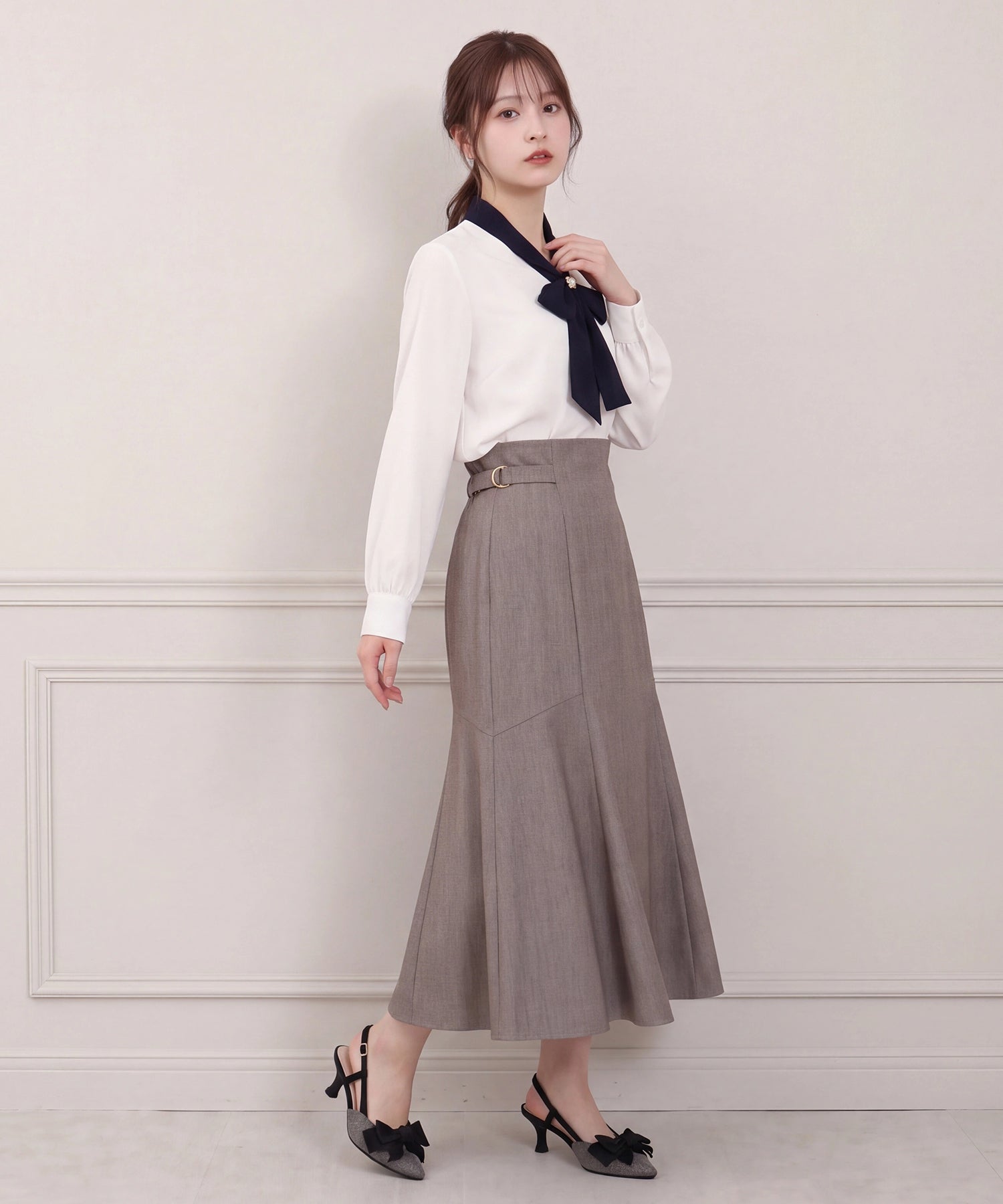ベージュ(AI画像)　model：160㎝　着用サイズ：M