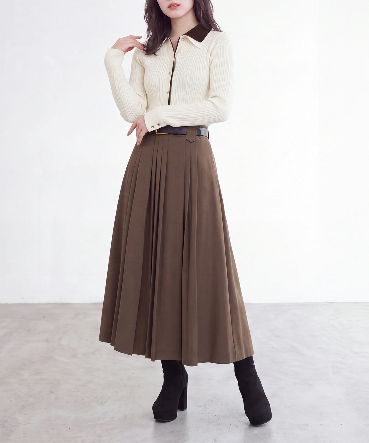 アイボリー(AI画像) model：160cm 