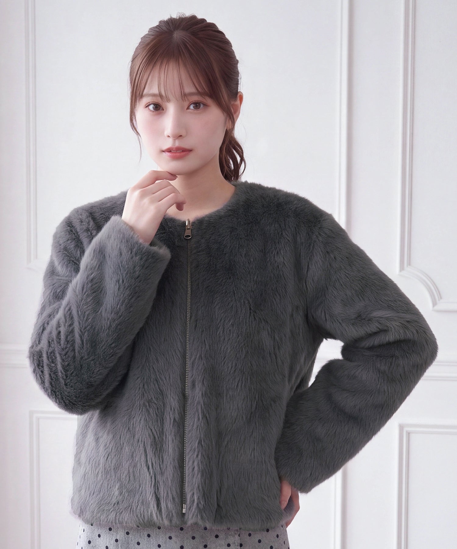 チャコール (AI画像) model:160cm 着用サイズ: M