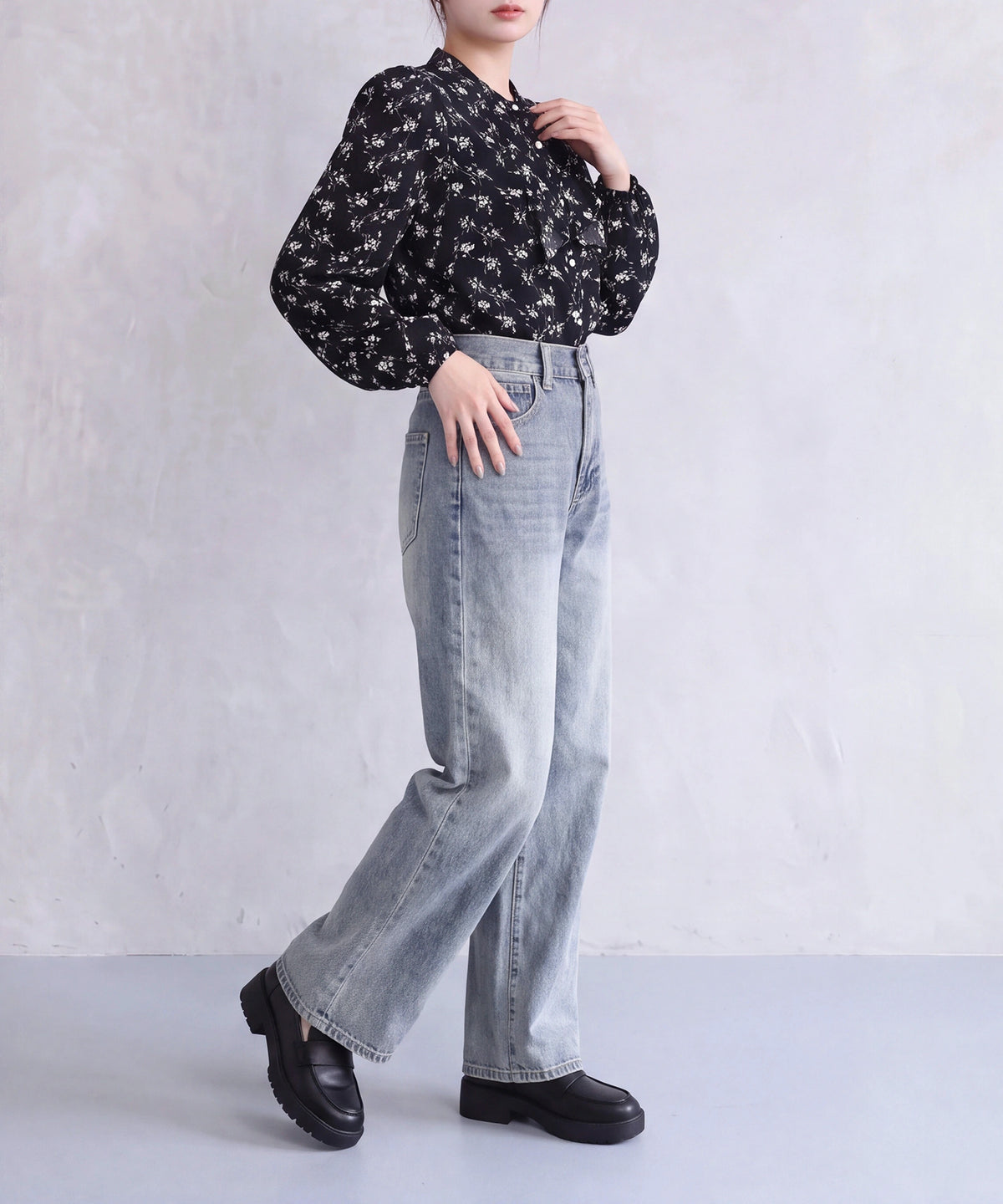 ブラック model：160cm　着用サイズ：M (AI画像)
