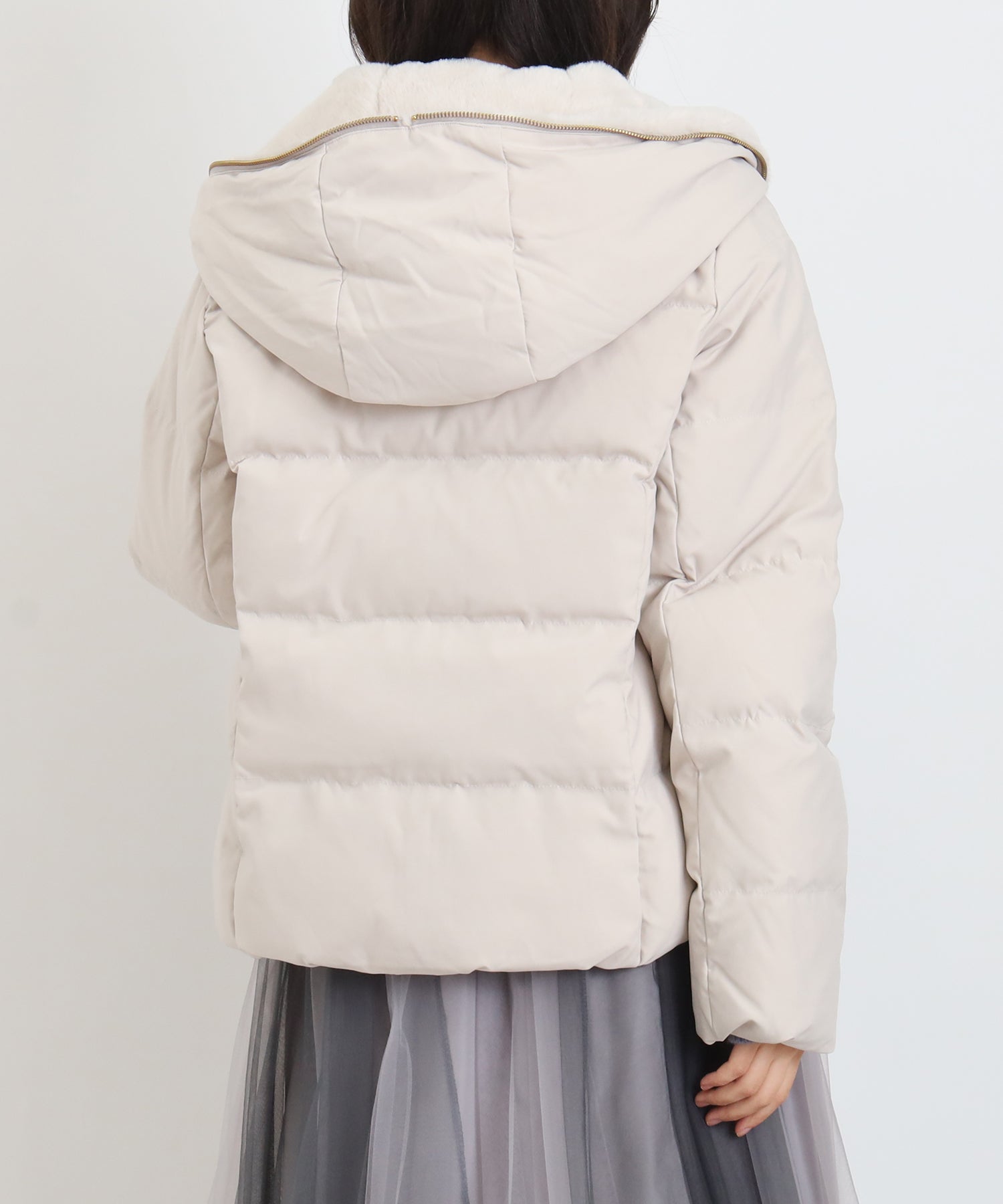 アイボリー　model：156　着用サイズ：M