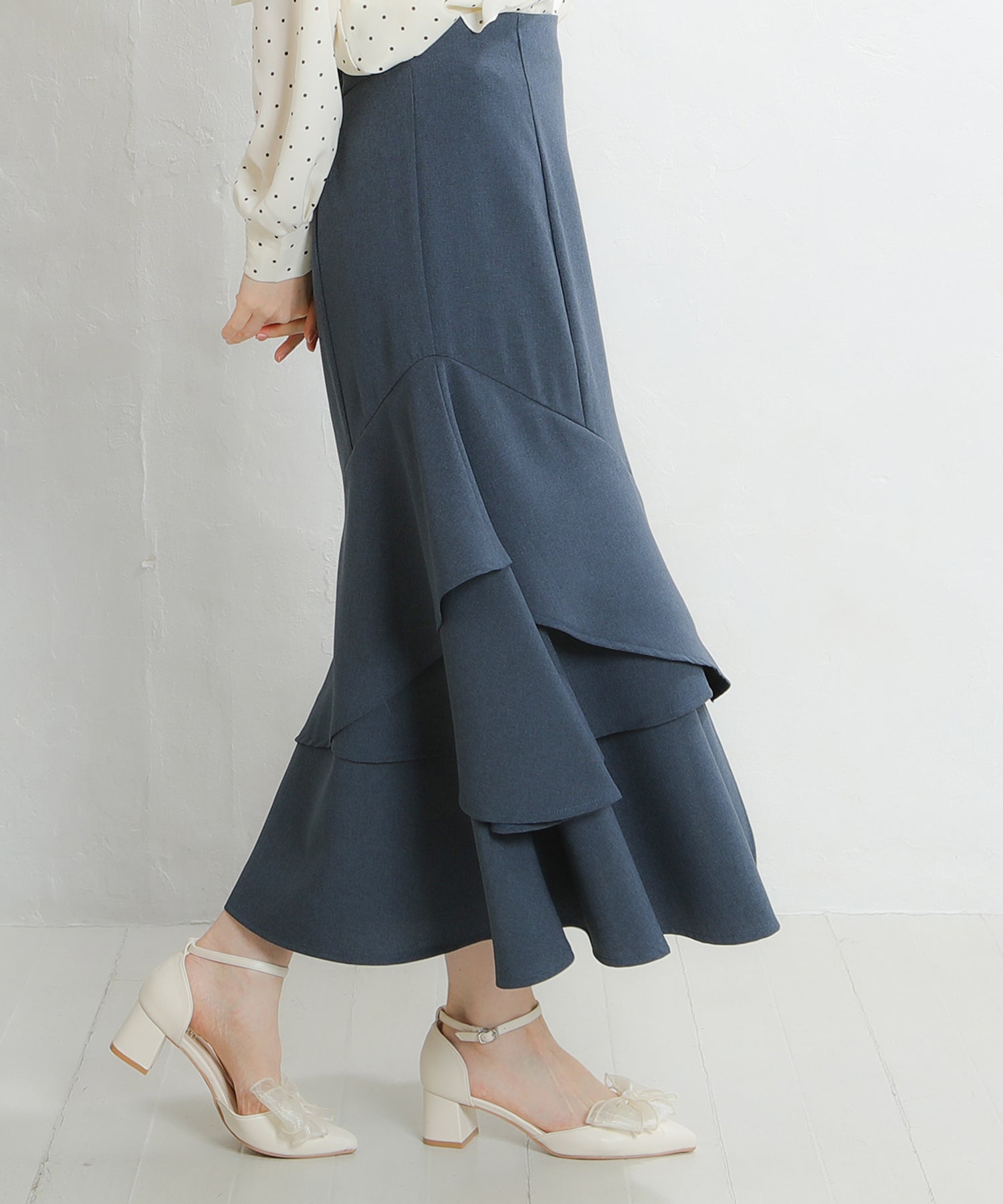 インディゴブルー　model：163　着用サイズ：M