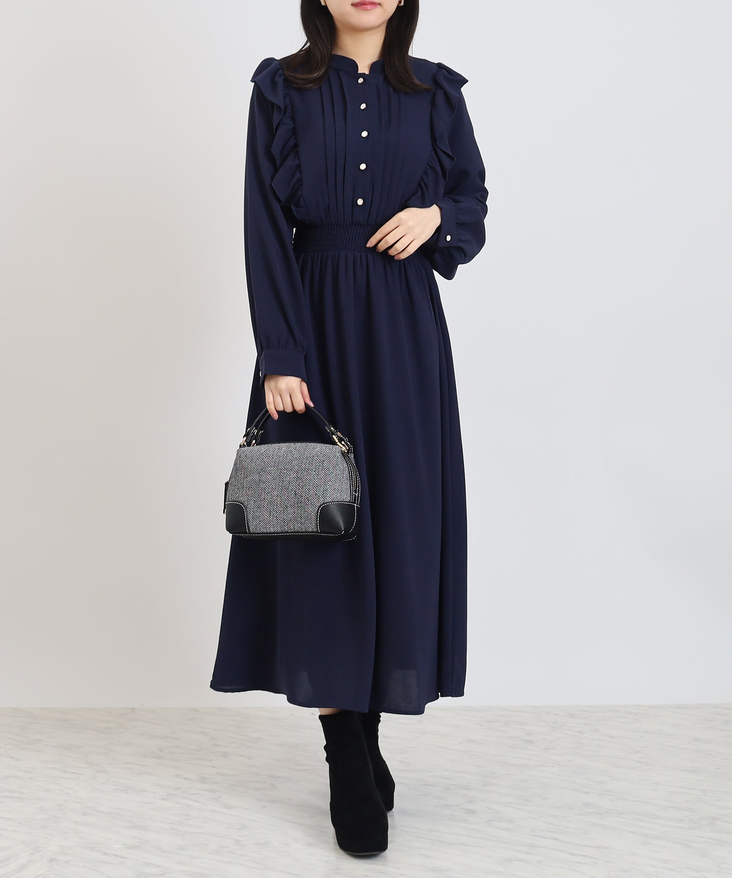 ピンタック肩フリルワンピース