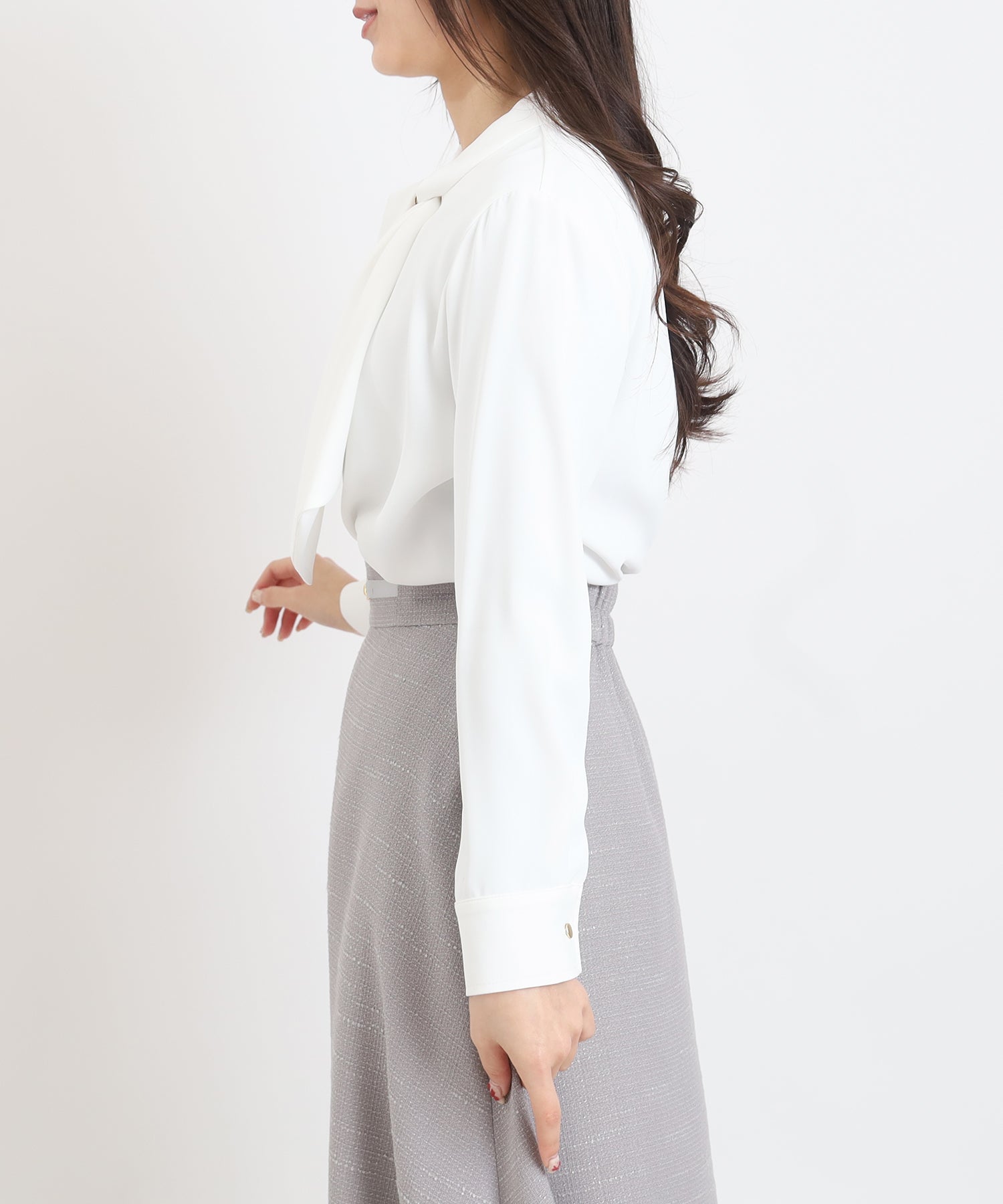 ホワイト　model：160　着用サイズ：M