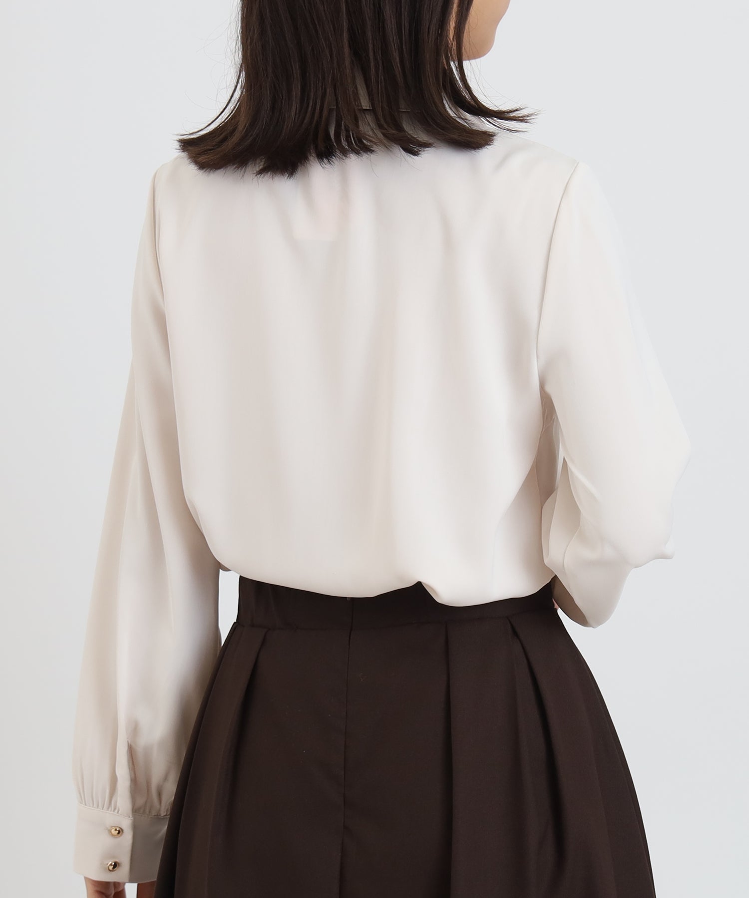 ベージュ　model：156　着用サイズ：M
