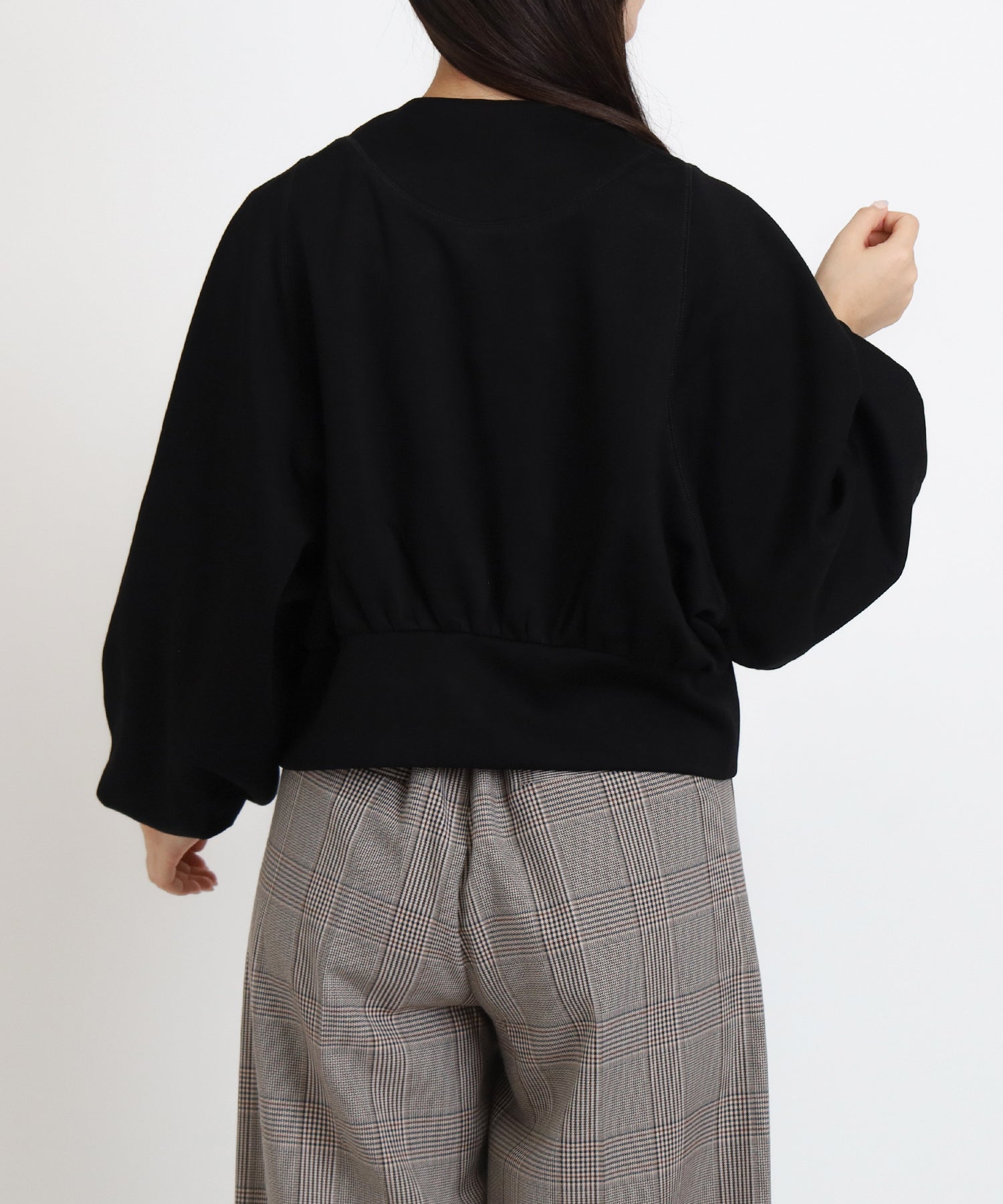 ブラック　model：160　着用サイズ：M