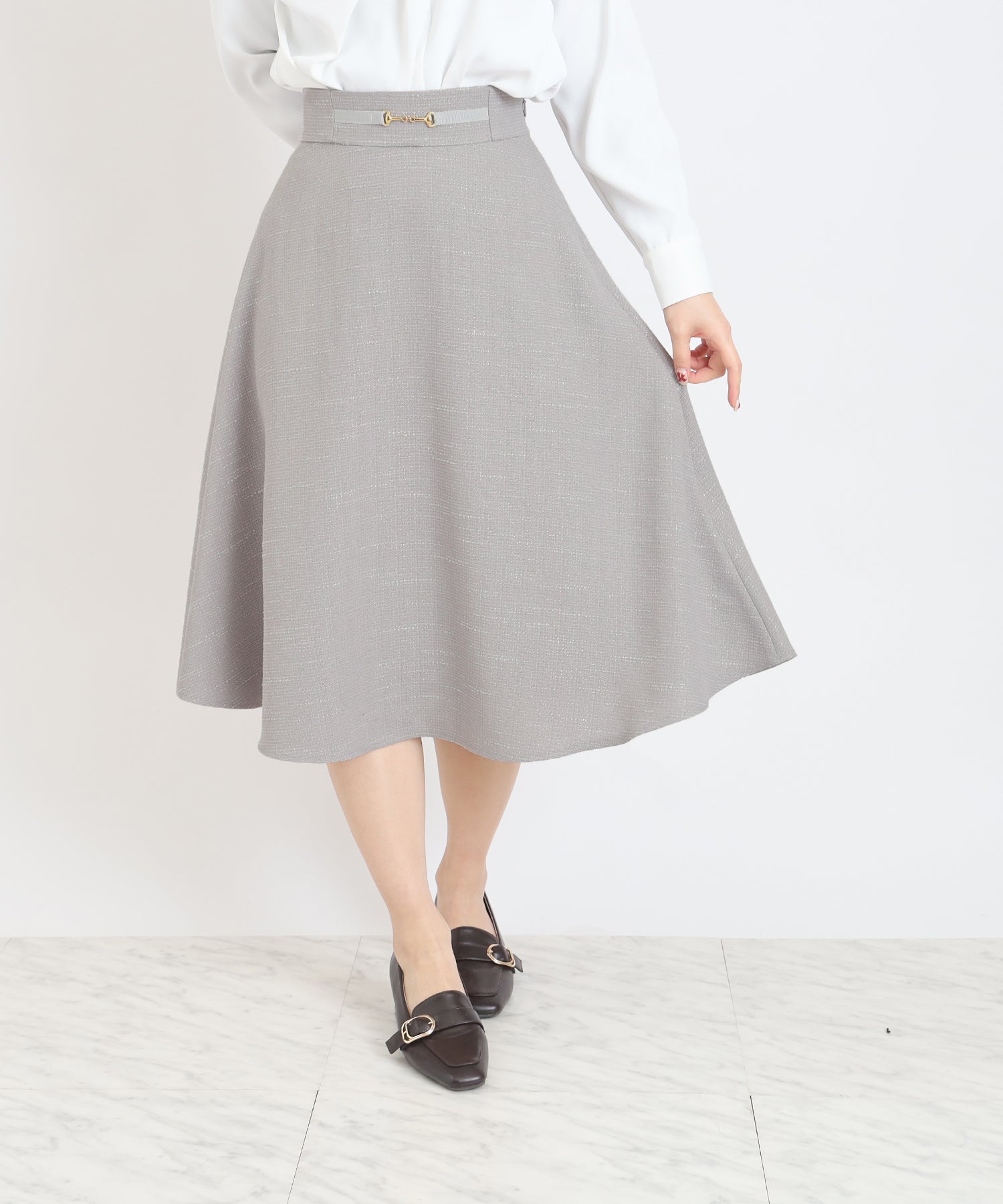 ライトグレー　model:160 　着用サイズ：M