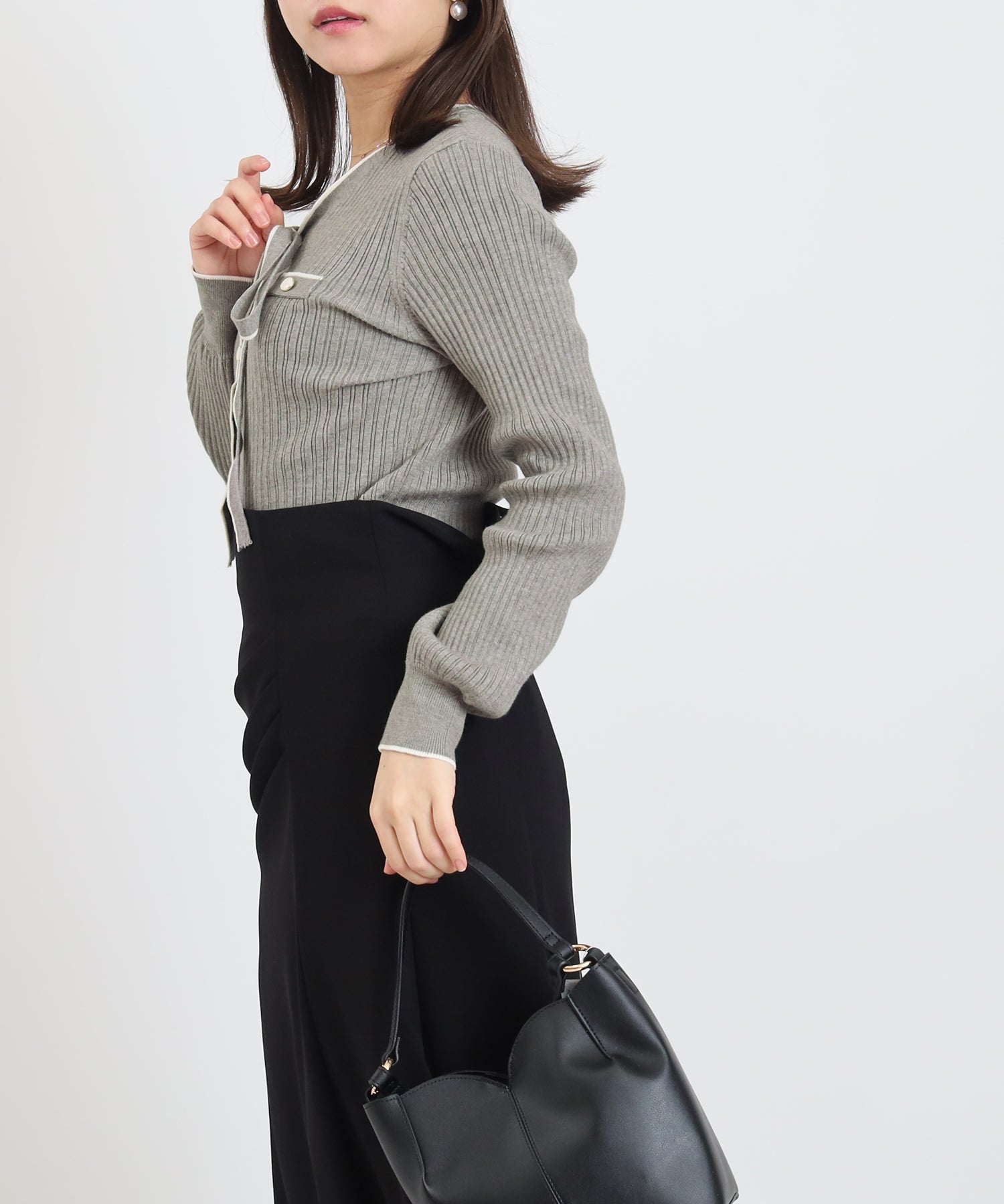 ライトグレー　model:156　着用サイズ：M