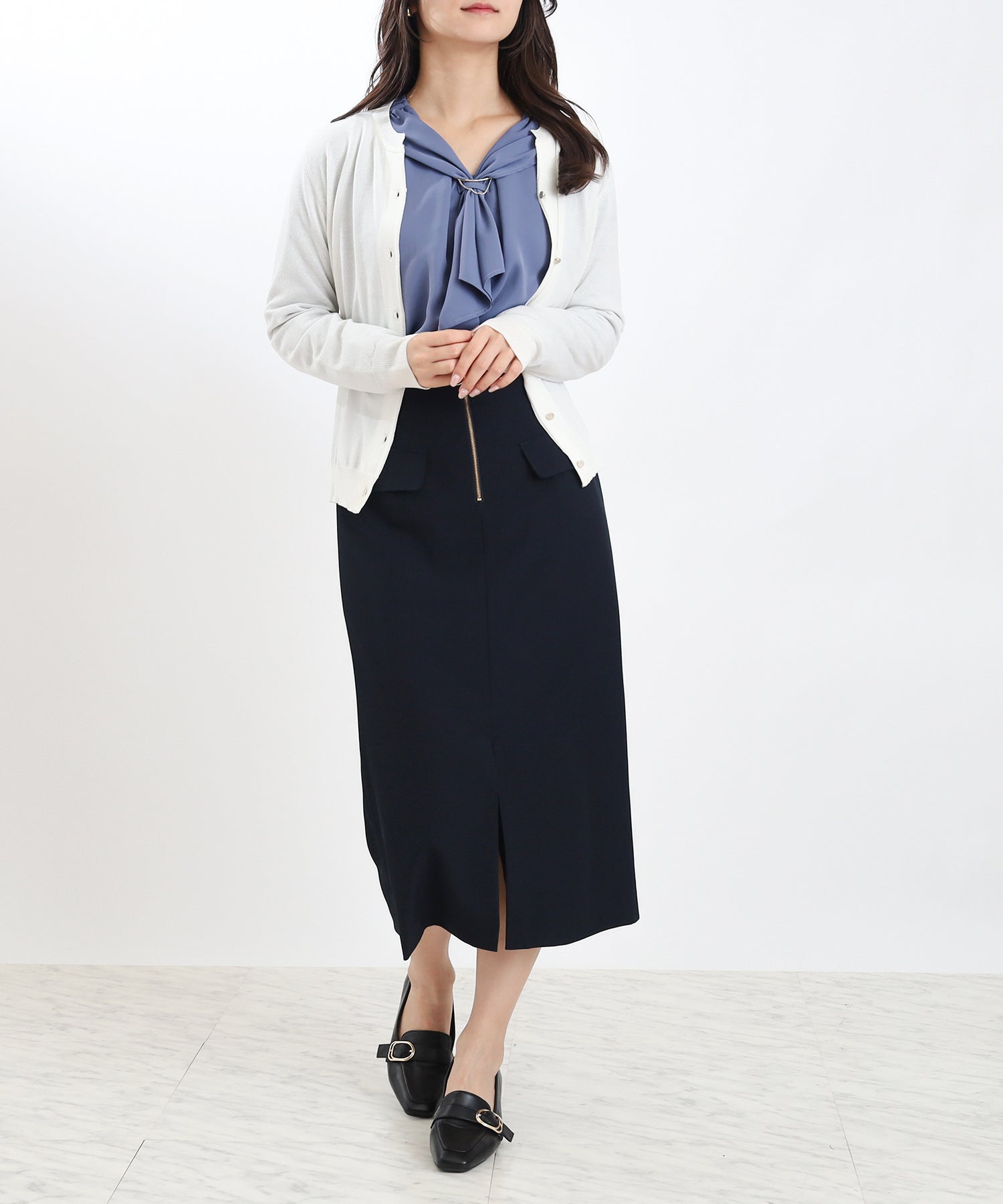 ホワイト　model：160　着用サイズ：M
