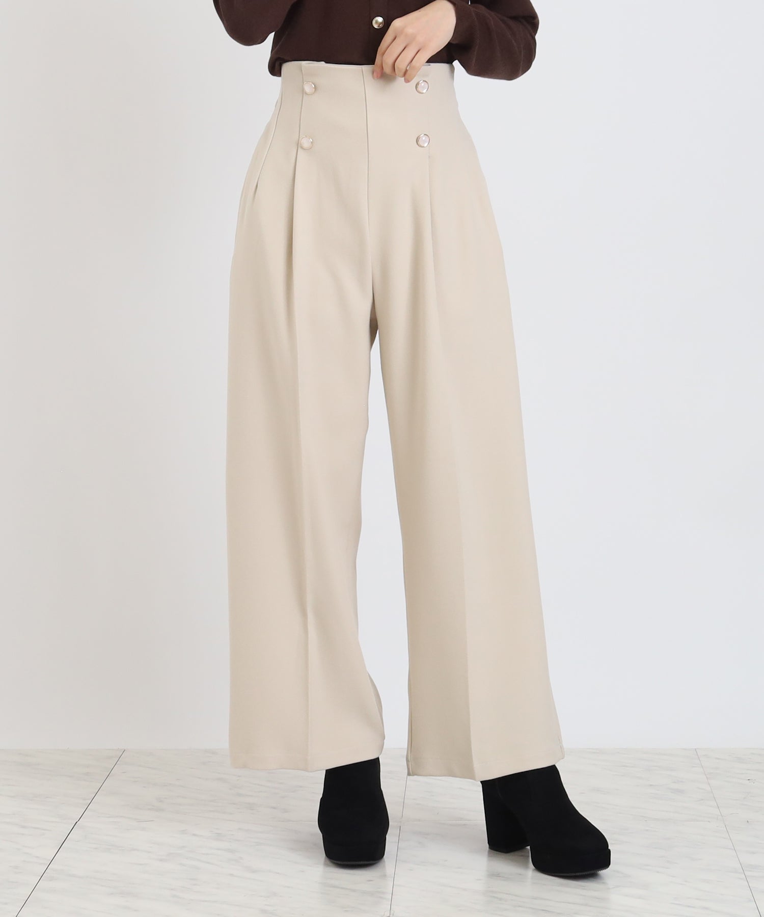 ベージュ　model:156cm  着用サイズ：S