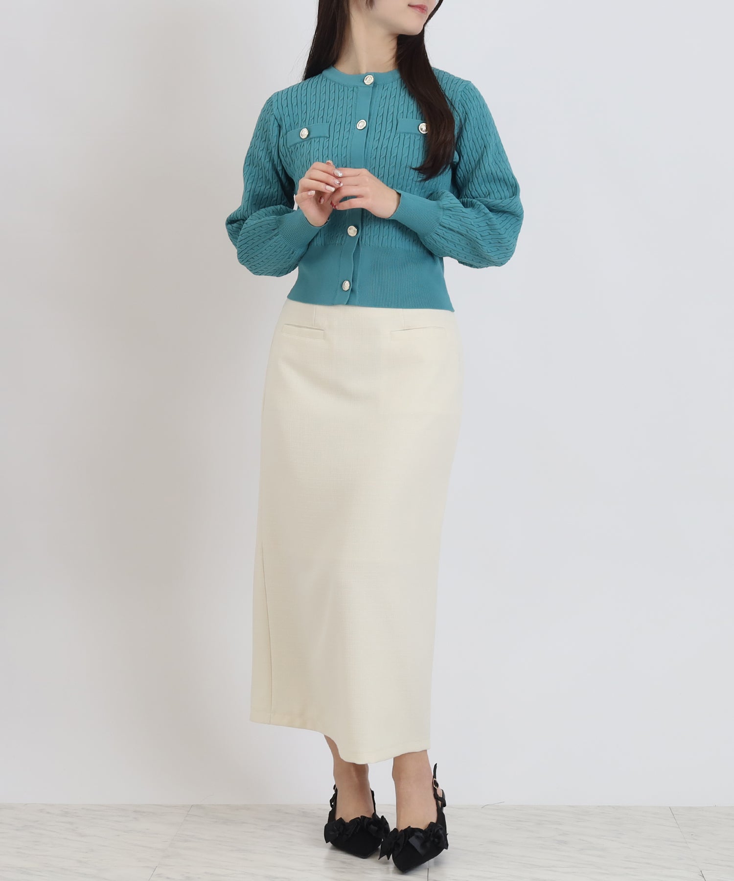 ベージュ　model：160　着用サイズ：M