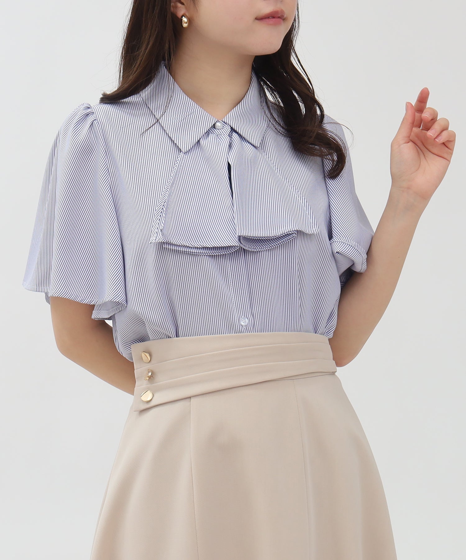 ホワイト×ブルー(ストライプ)　model：156　着用サイズ：S