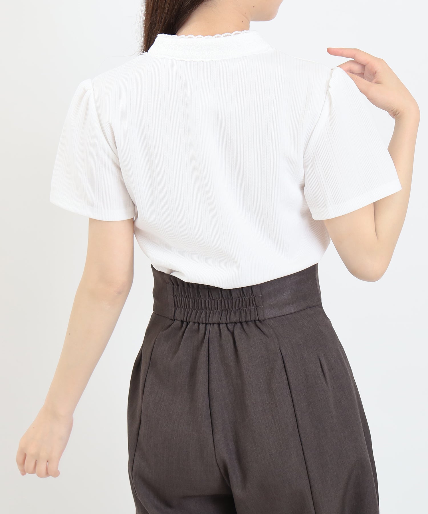 ホワイト　model：156　着用サイズ：M