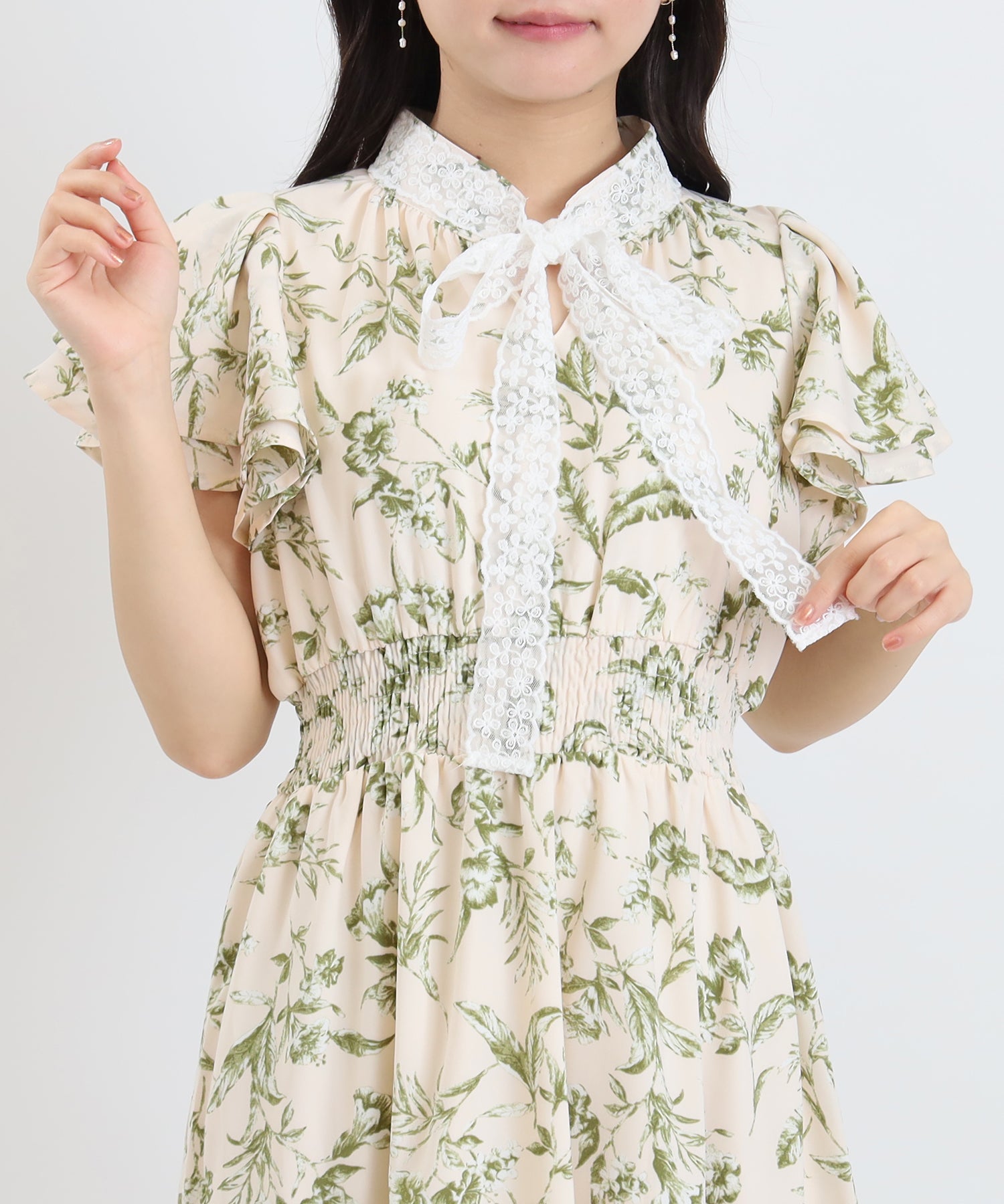 ベージュ　model:156cm  着用サイズ：S