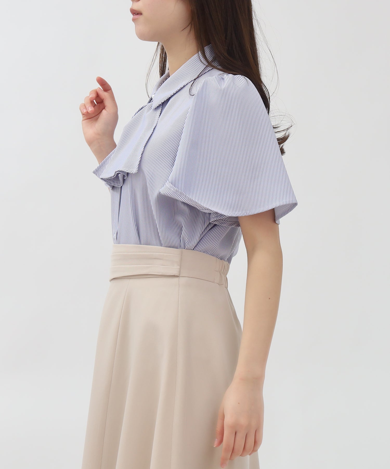 ホワイト×ブルー　model：156　着用サイズ：S