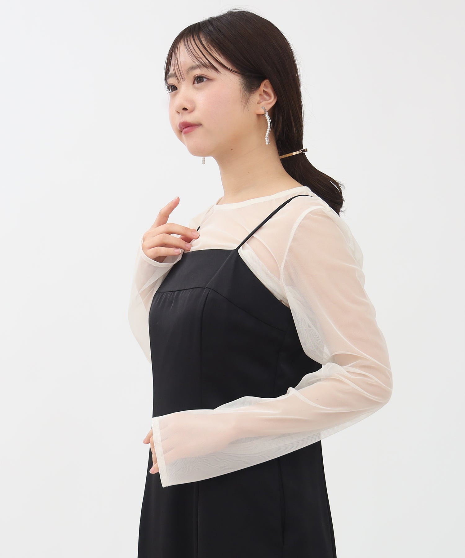 ベージュ　model：156　着用サイズ：M