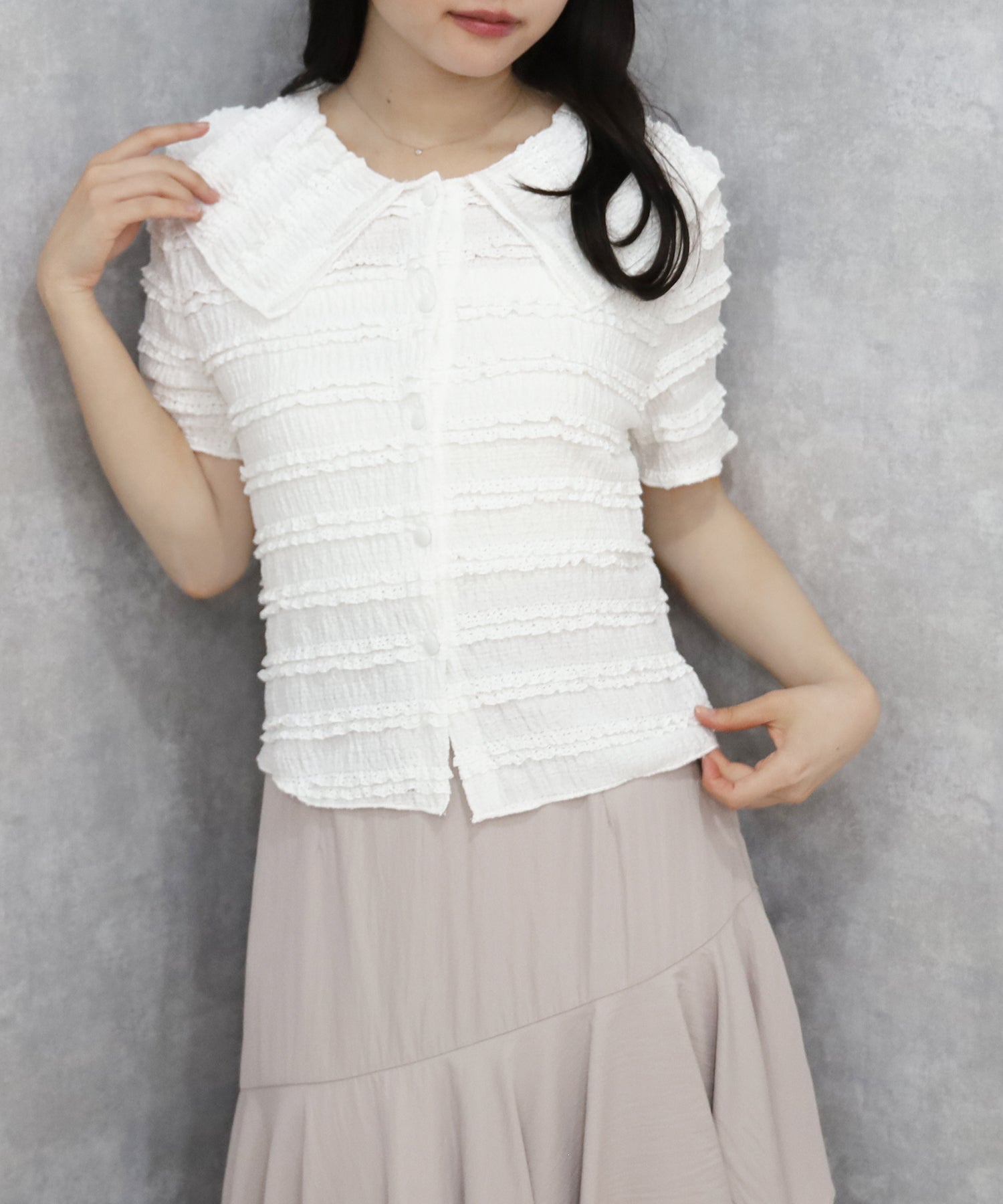 ホワイト　model：156　着用サイズ：M